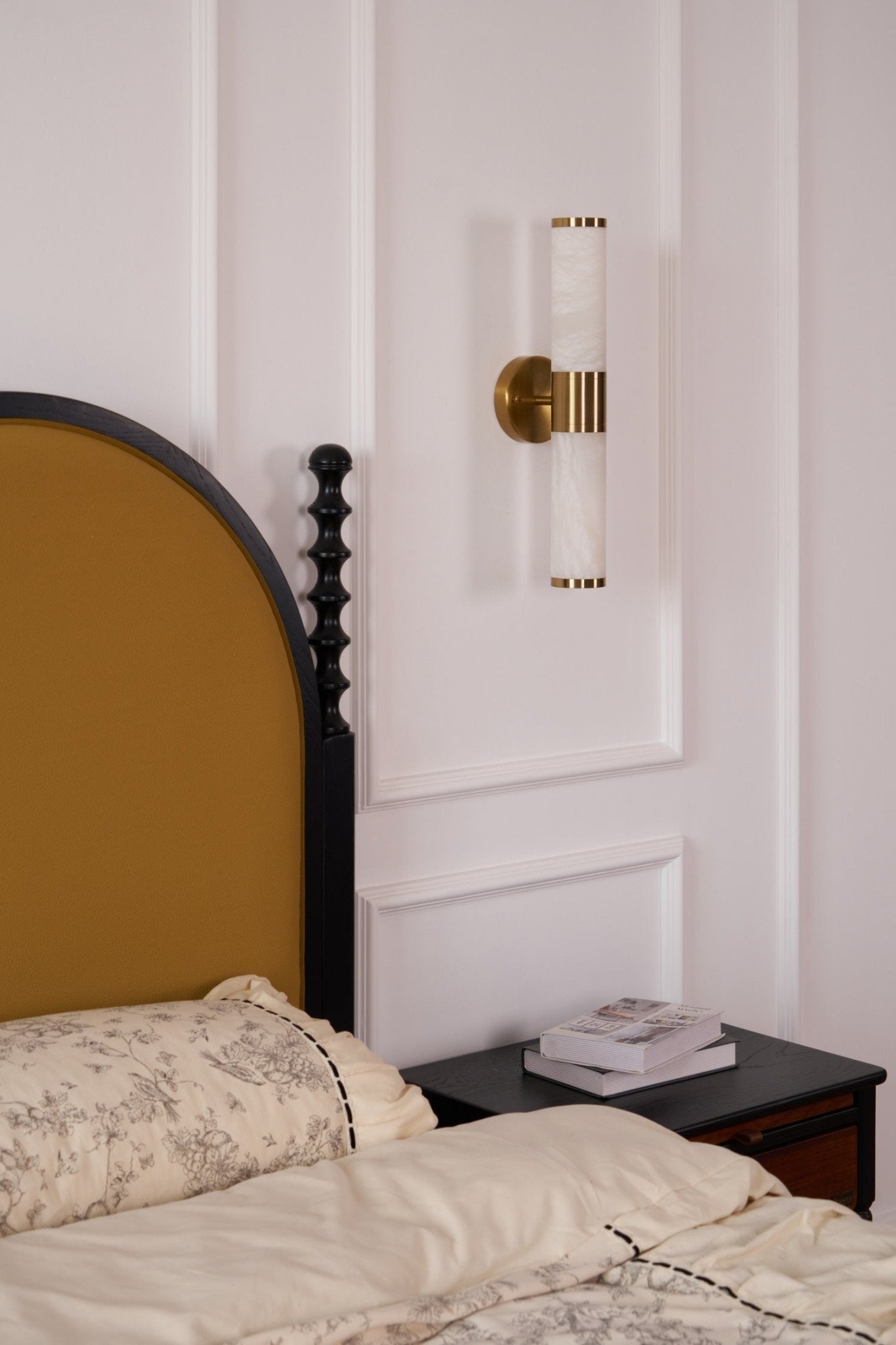 Kaia Applique Murale en Albâtre Minimaliste