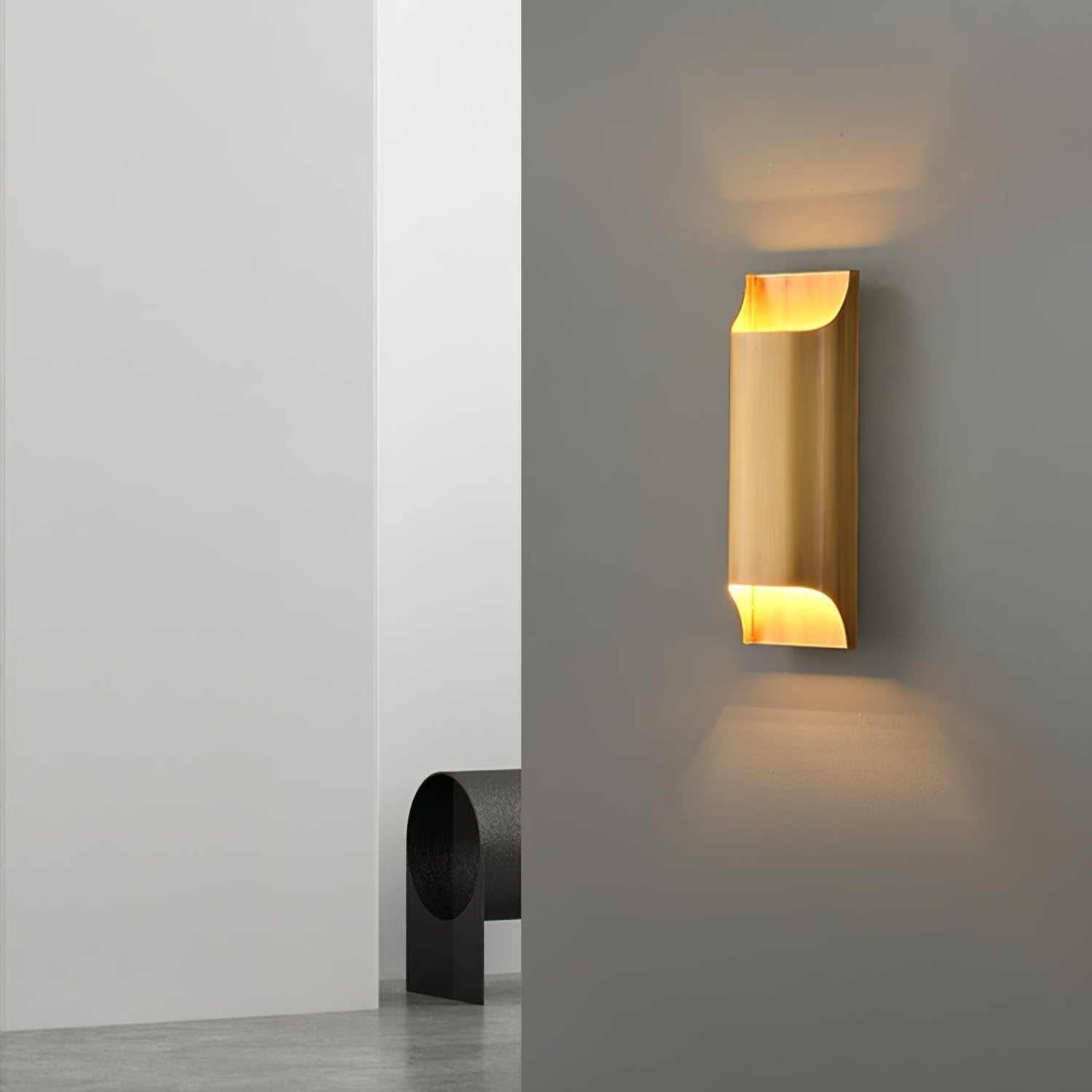 Hardy Applique Murale d'Art Nordic en Laiton