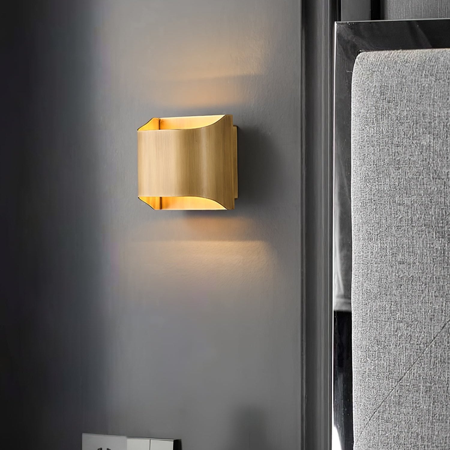 Hardy Applique Murale d'Art Nordic en Laiton