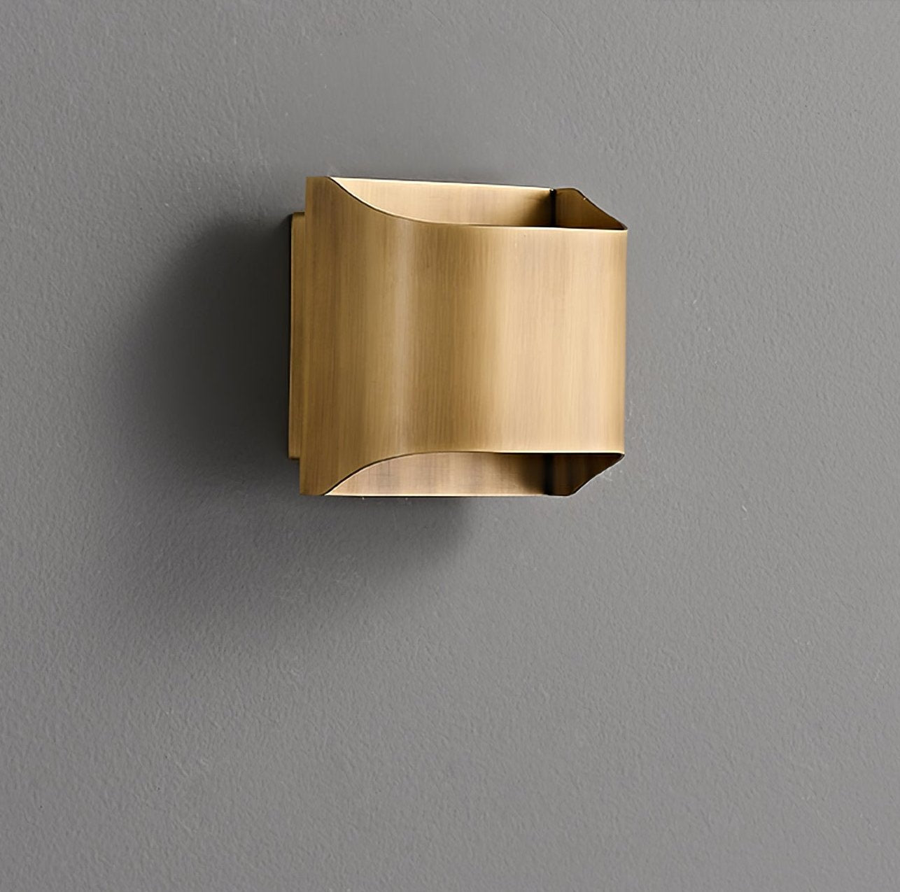 Hardy Applique Murale d'Art Nordic en Laiton