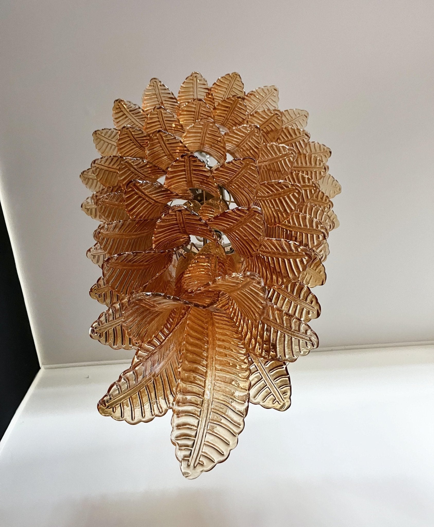 Aurora Lustre Ambre Verre Feuille Superposé Déclaration Artistique