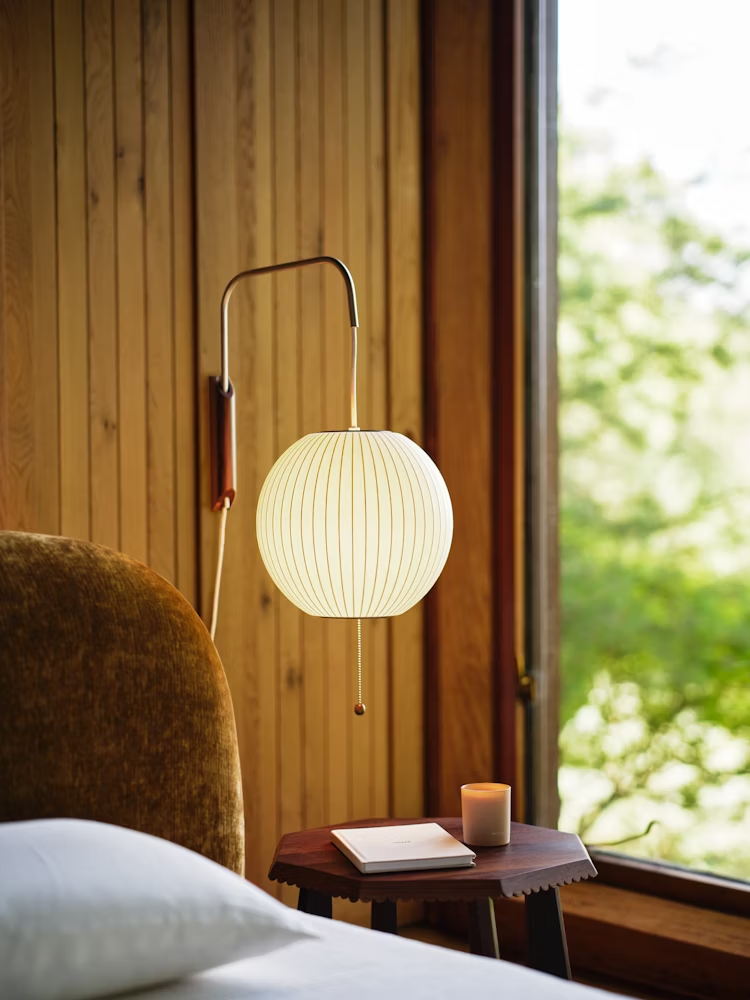 Lustra Wall Sconce Walnut Ball