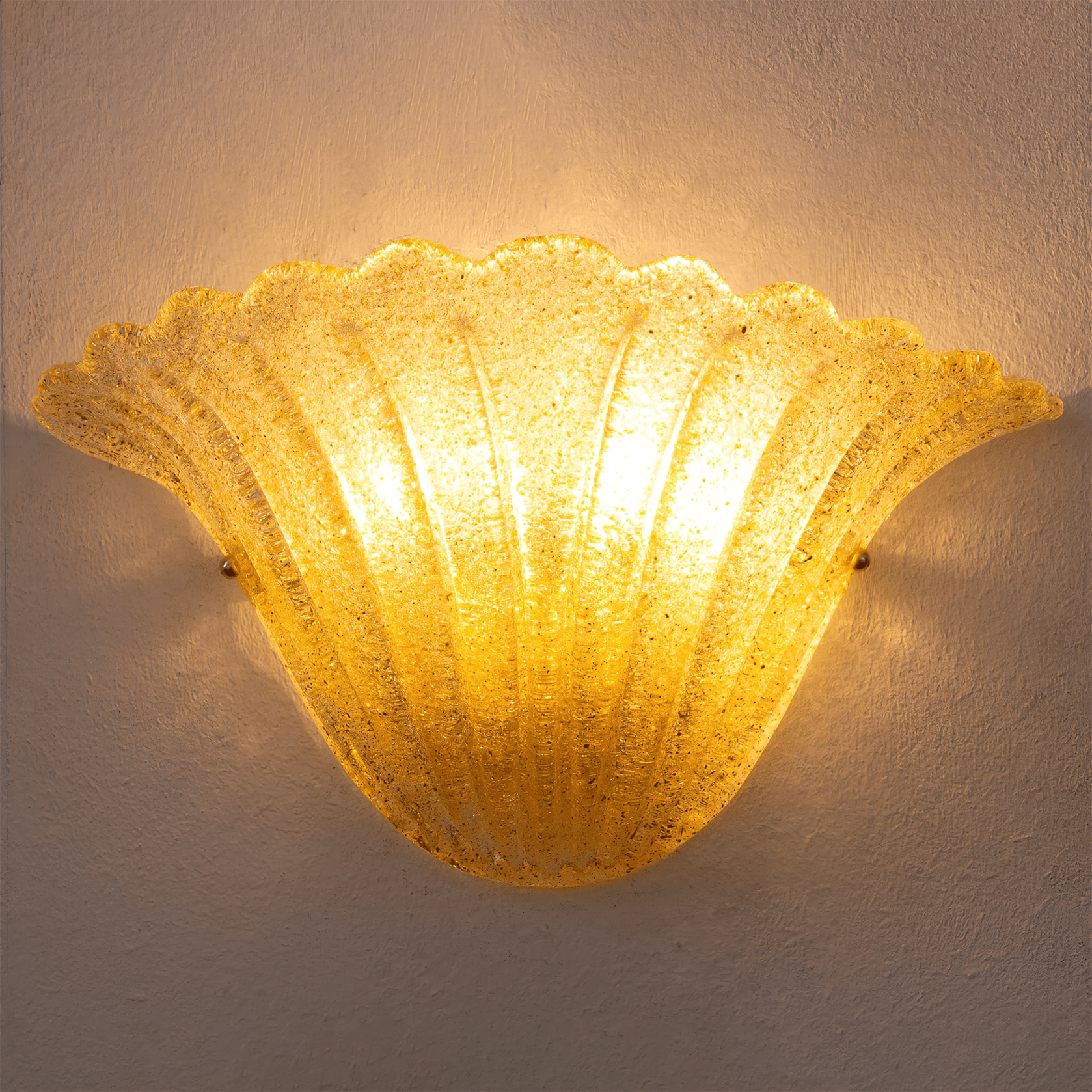 Aurora Applique Murale Coquille Bord Texturé Verre Élégant