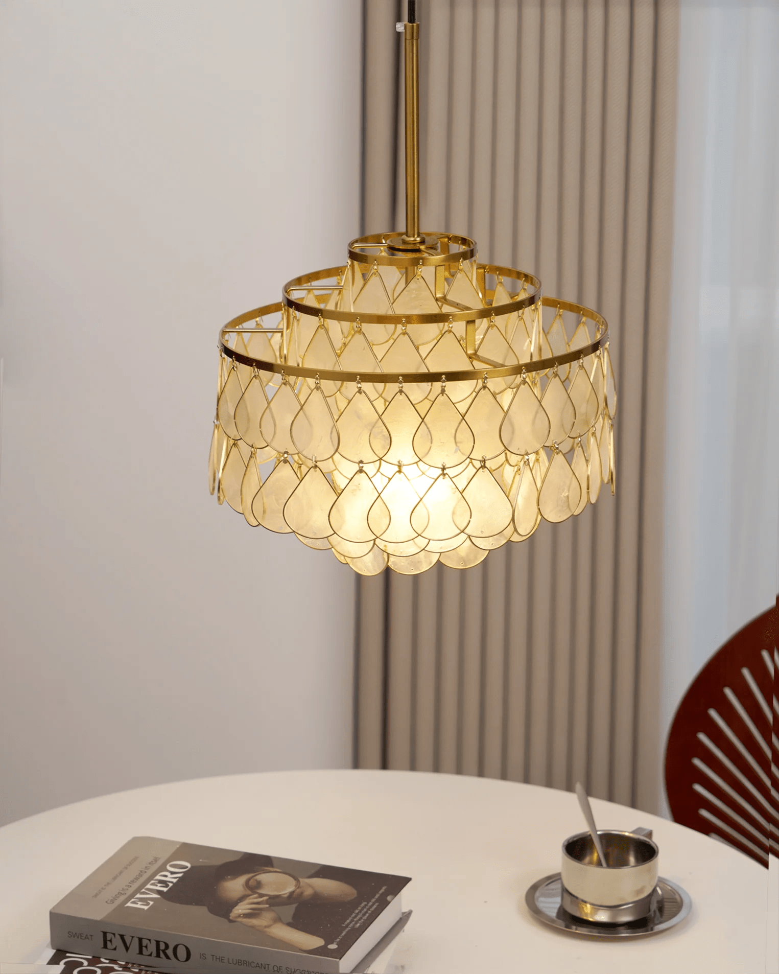 Mateo Lustre Élégant de Luxe