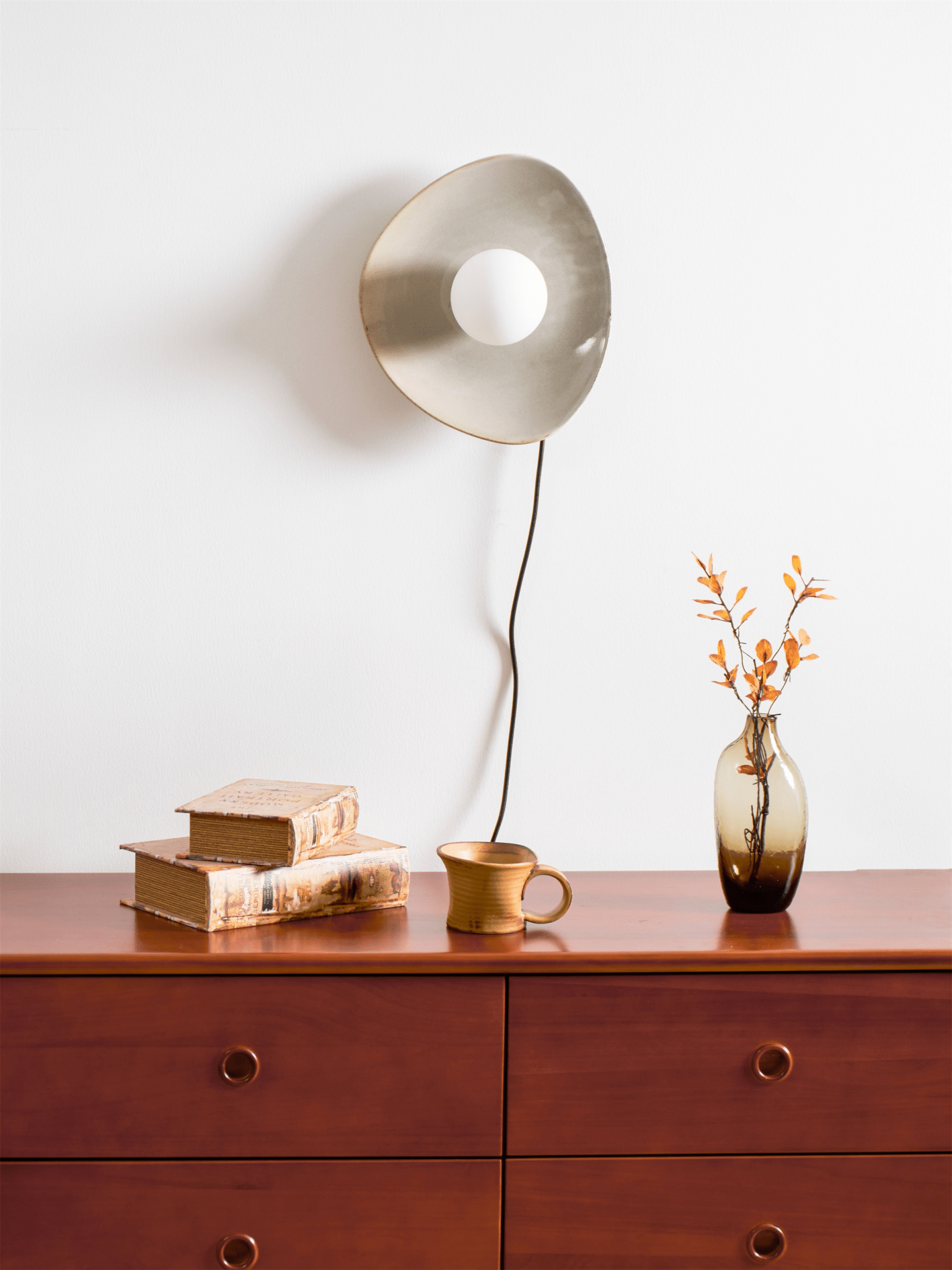 Nancy Pebble Disc Plug-in Ceramics Glass Wall Light