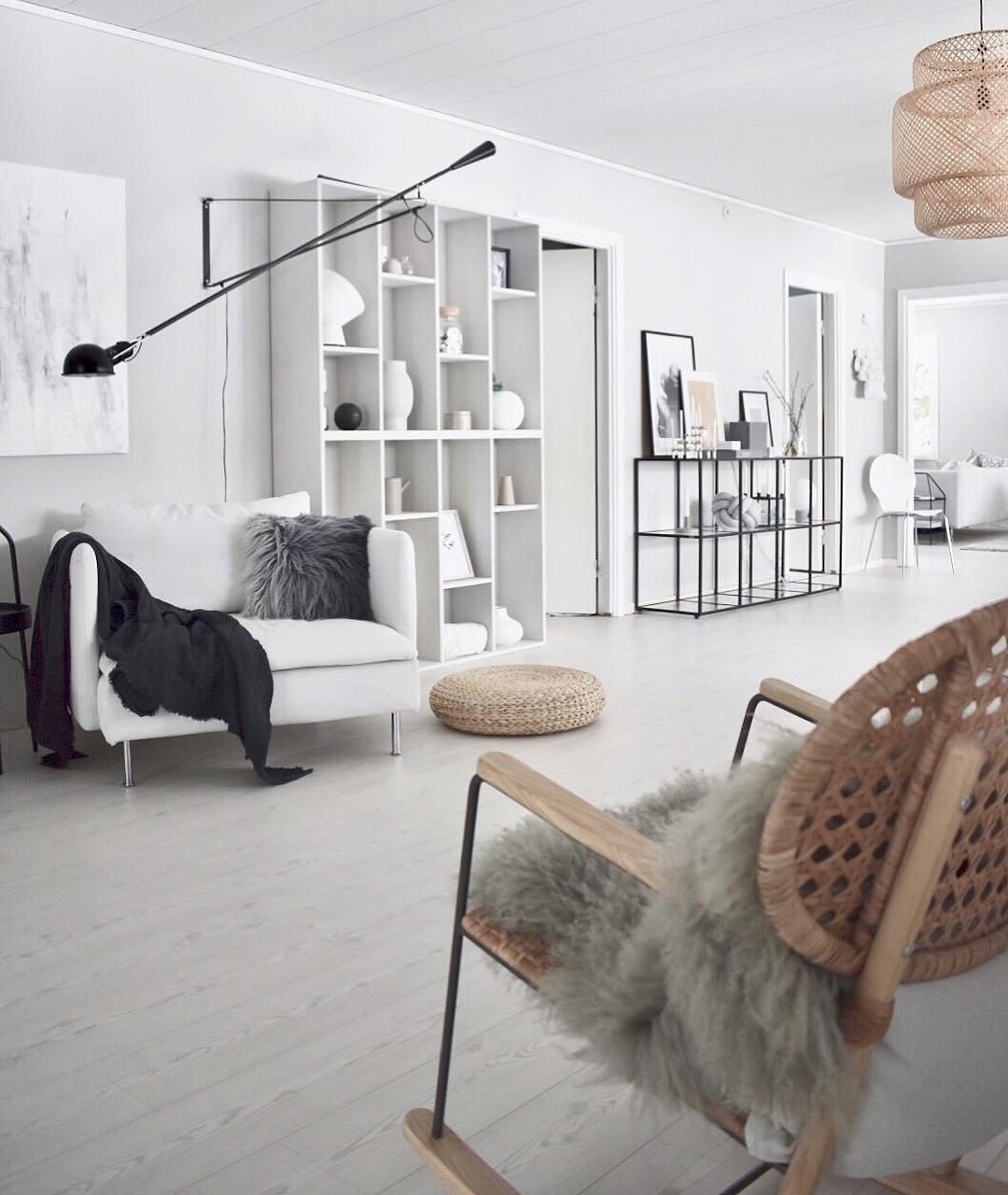 Aella Moderne Minimaliste Long Bras Applique Murale