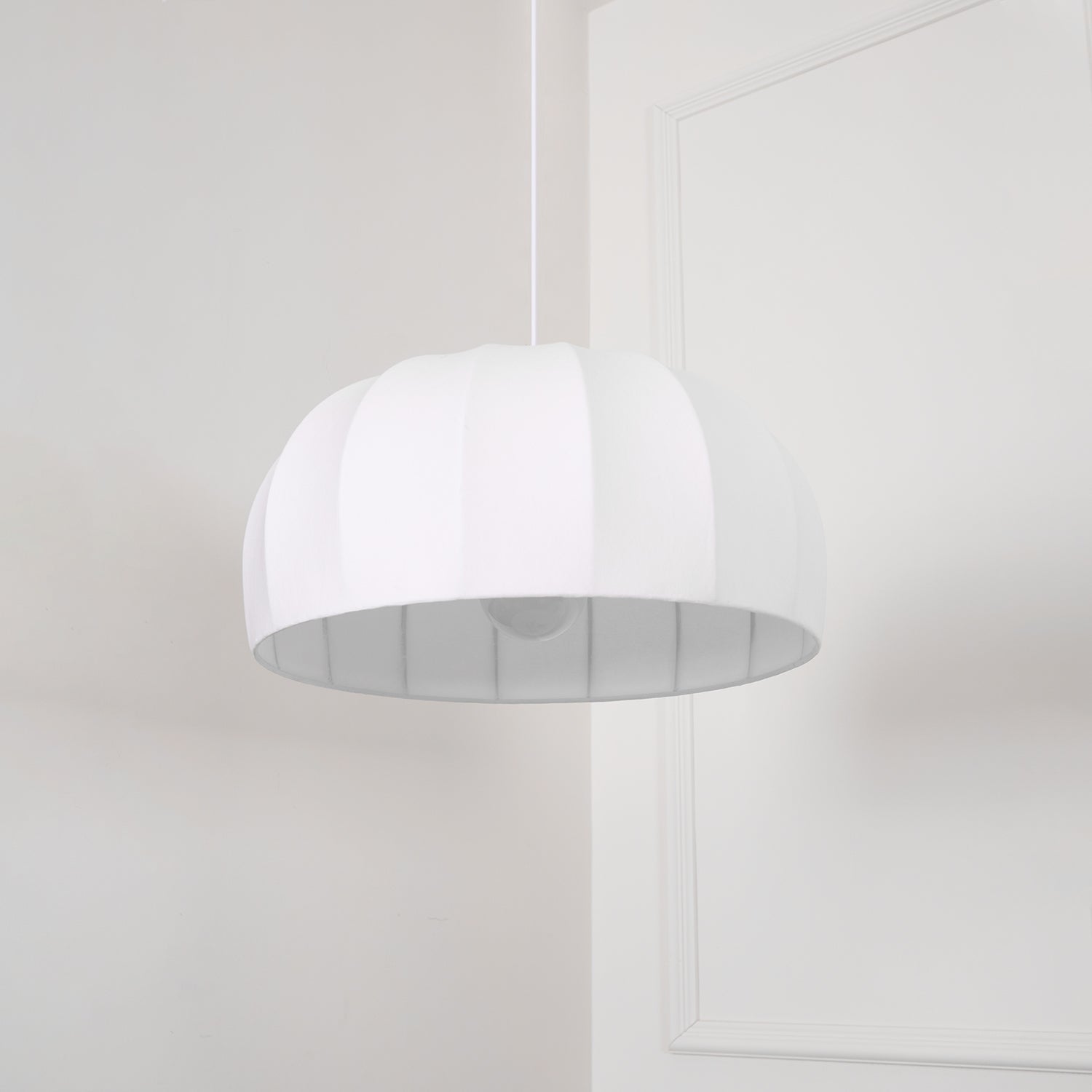 Nova Suspension en Tissu Blanc en Forme de Dôme