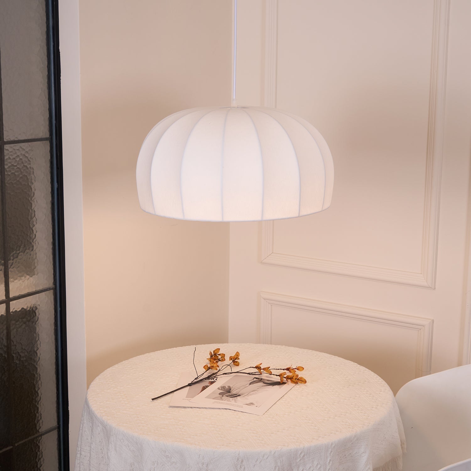 Nova Suspension en Tissu Blanc en Forme de Dôme