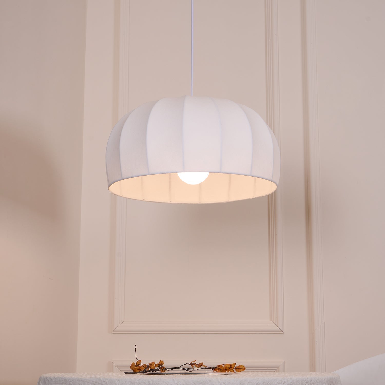 Nova Suspension en Tissu Blanc en Forme de Dôme