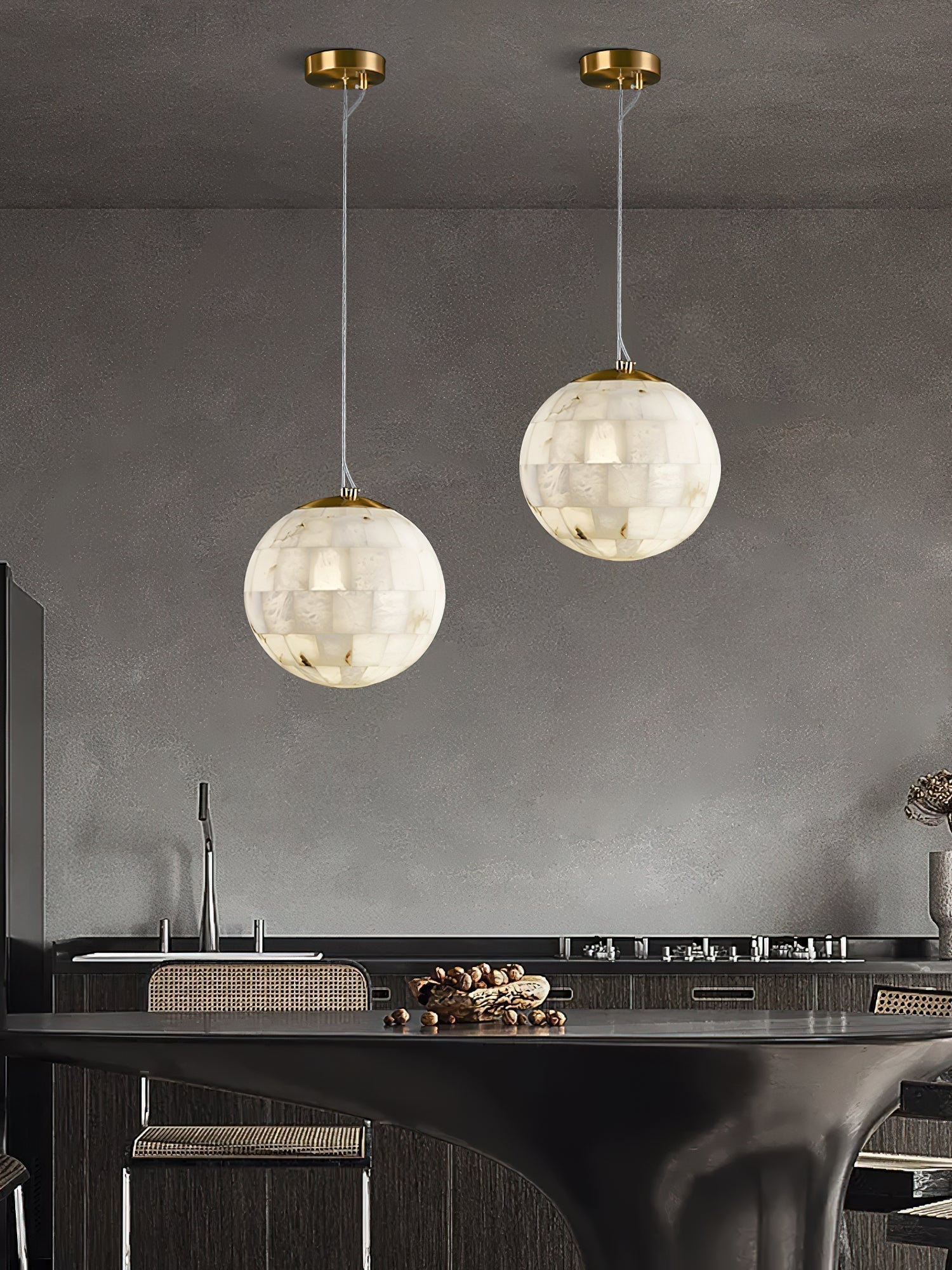 Fljotuvye Suspension en Alabastre Boule Moderne