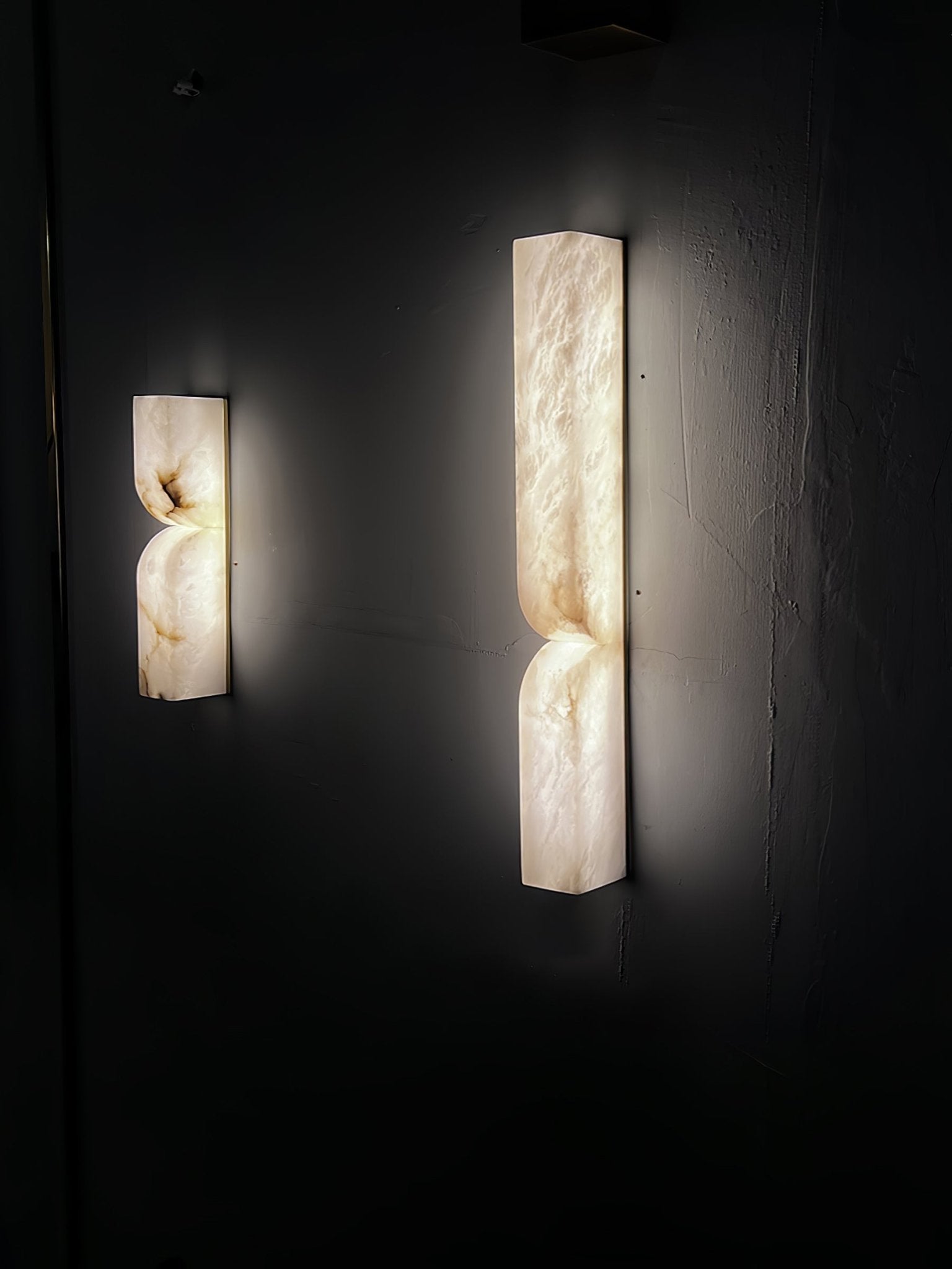 Imiraris Minimalist Alabaster Wall Light