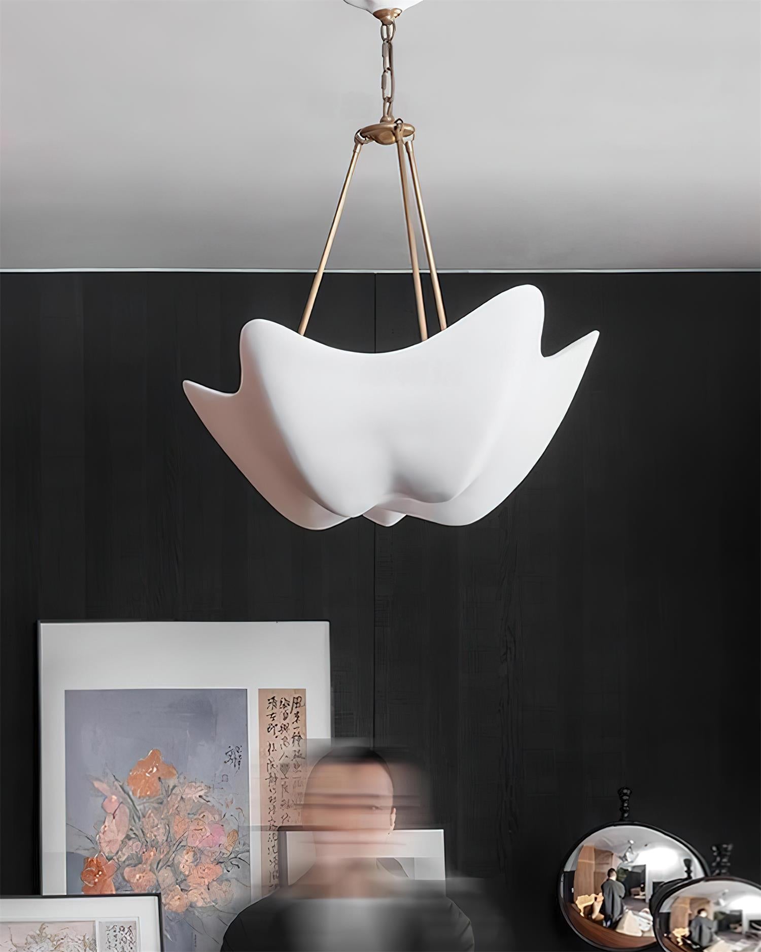 Alana Lustre Sculptural Pétales