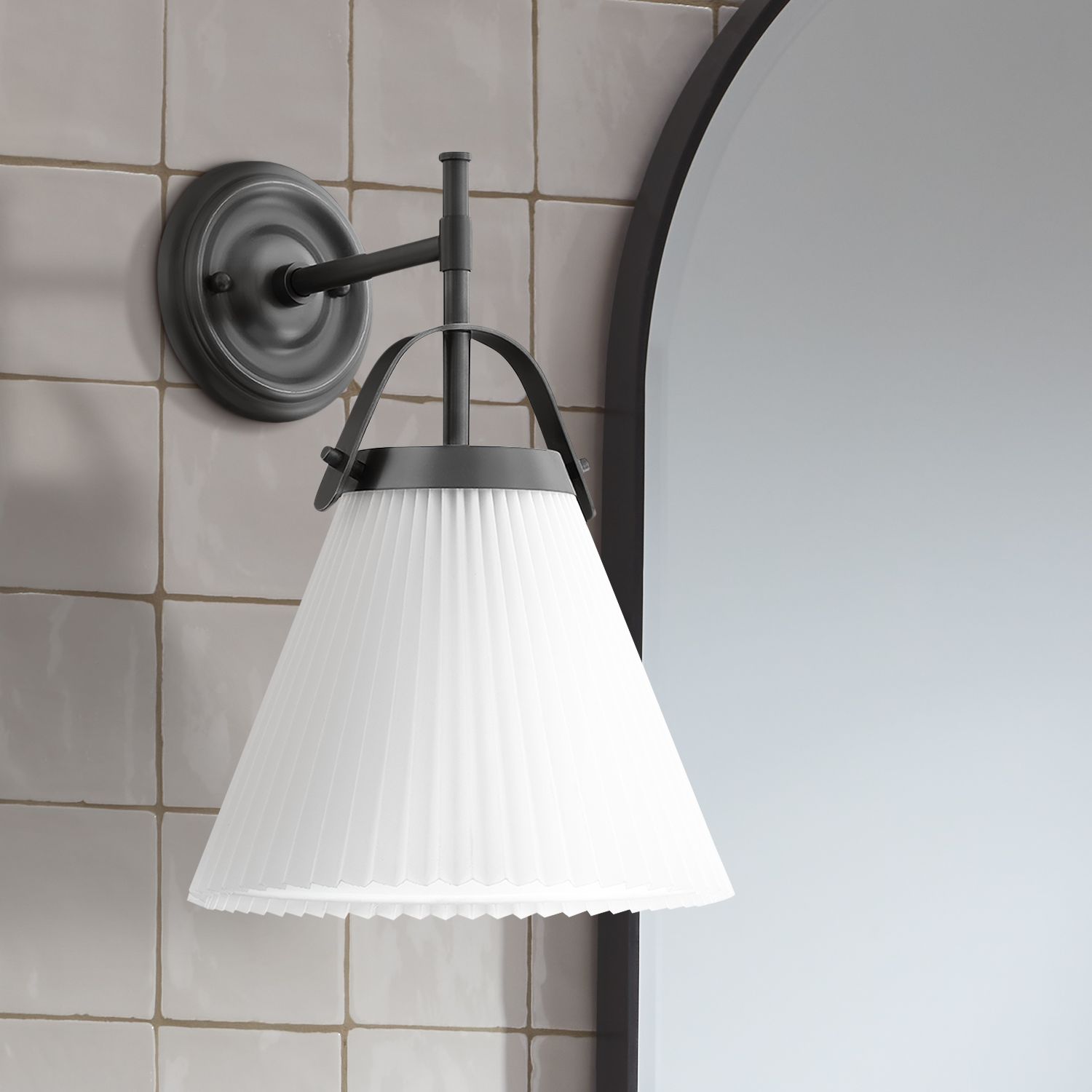Pure Lampe Murale Plissée En Tissu Et Laiton Élégance Premium