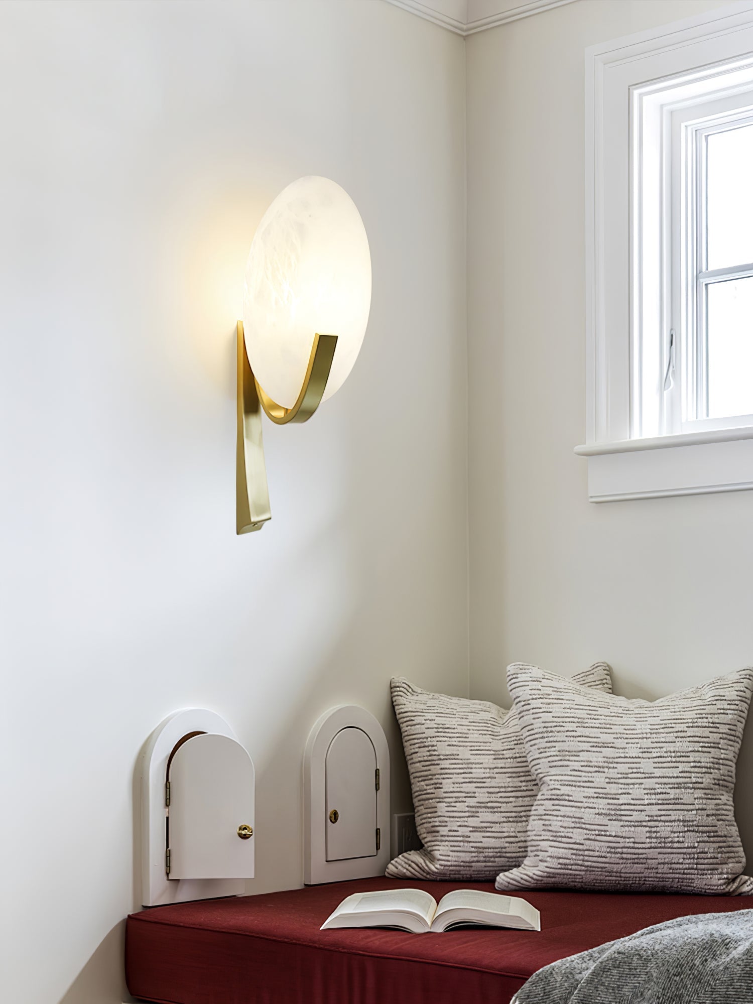 Althea Minimalist Alabaster Wall Lamp