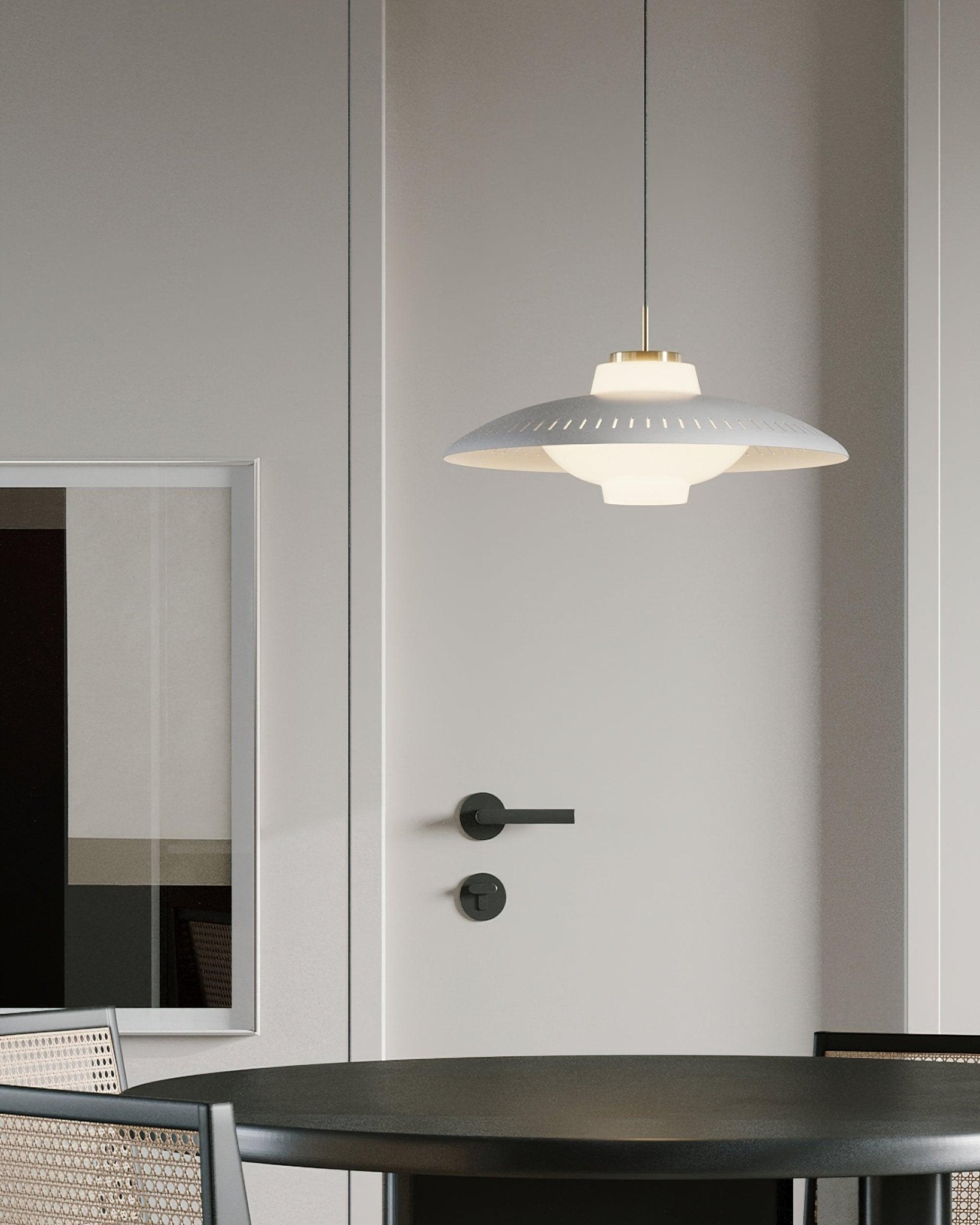 Calyranic Classic Minimalistic Pendant Lamp