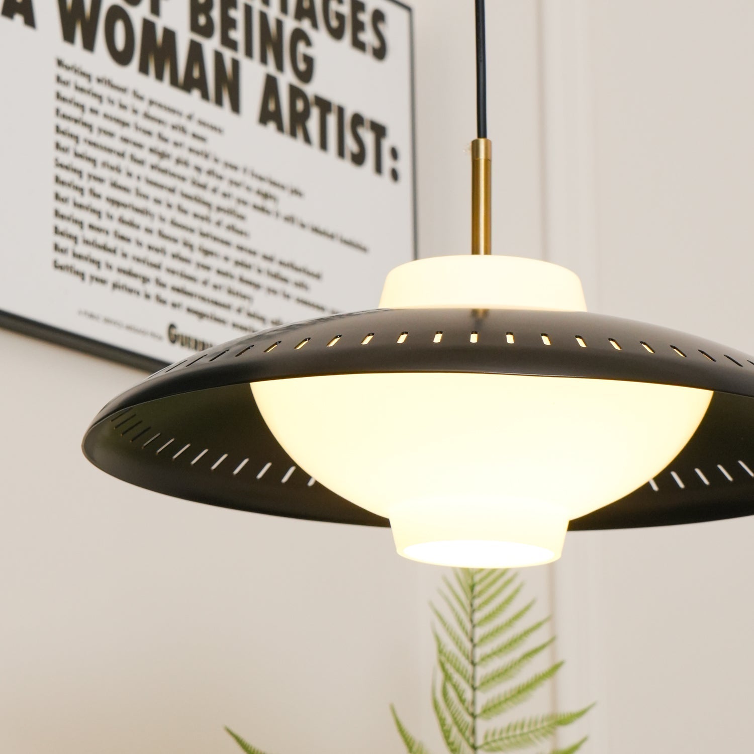 Calyranic Classic Minimalistic Pendant Lamp