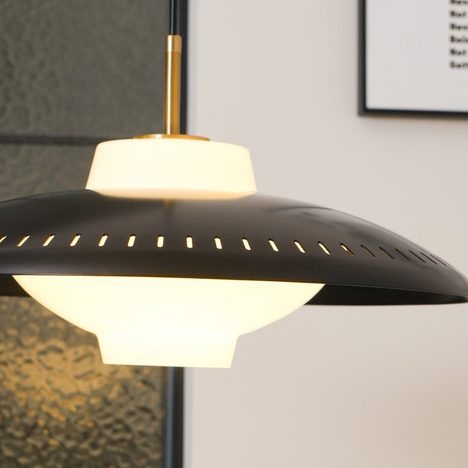 Calyranic Classic Minimalistic Pendant Lamp