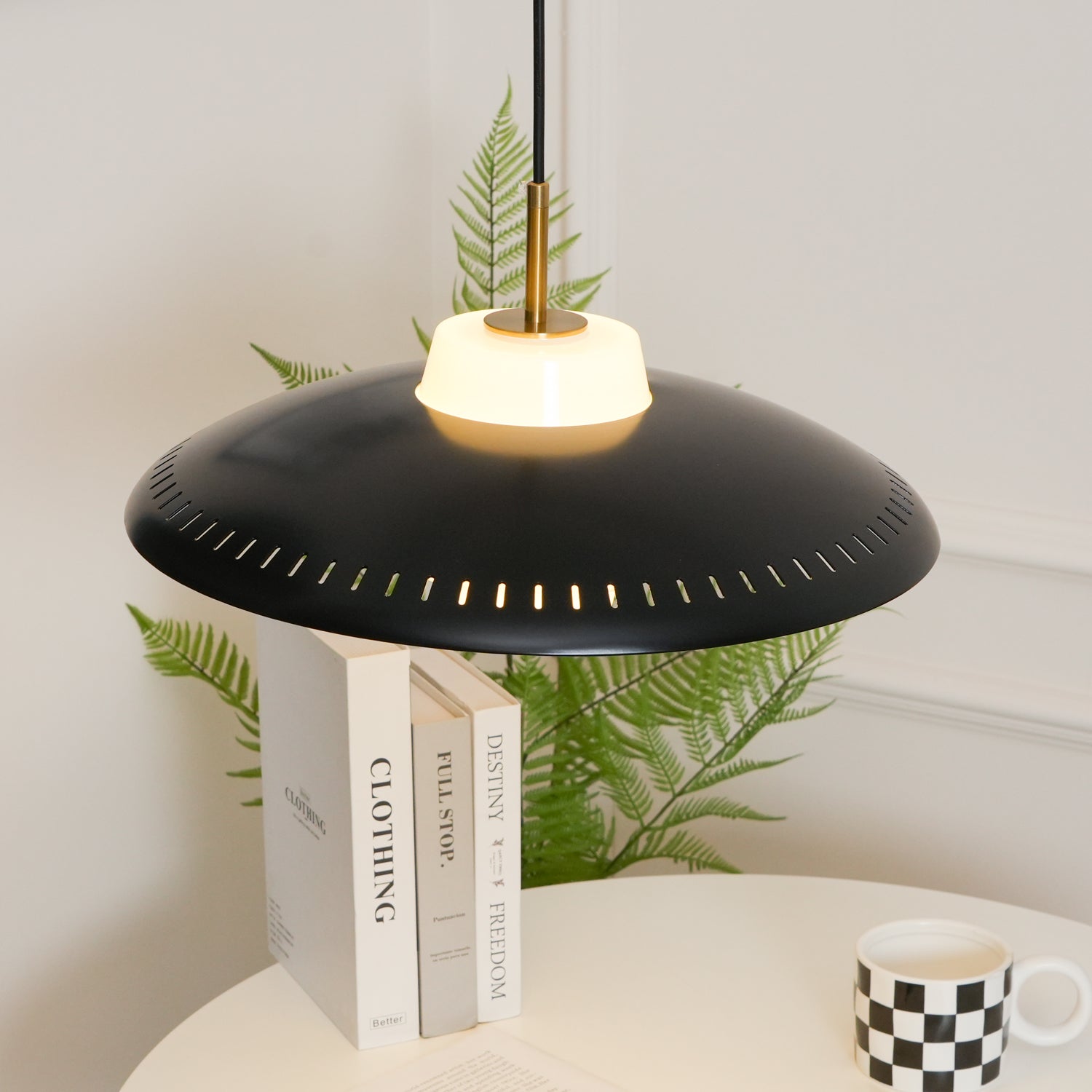Calyranic Classic Minimalistic Pendant Lamp