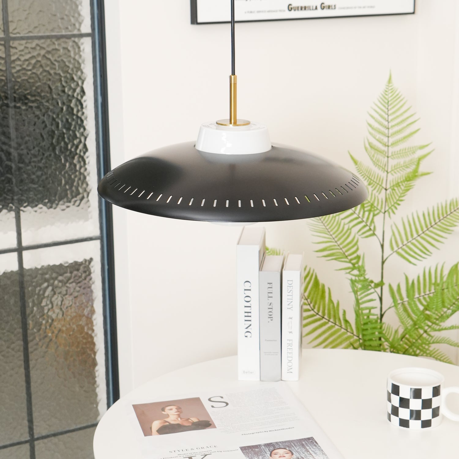 Calyranic Classic Minimalistic Pendant Lamp