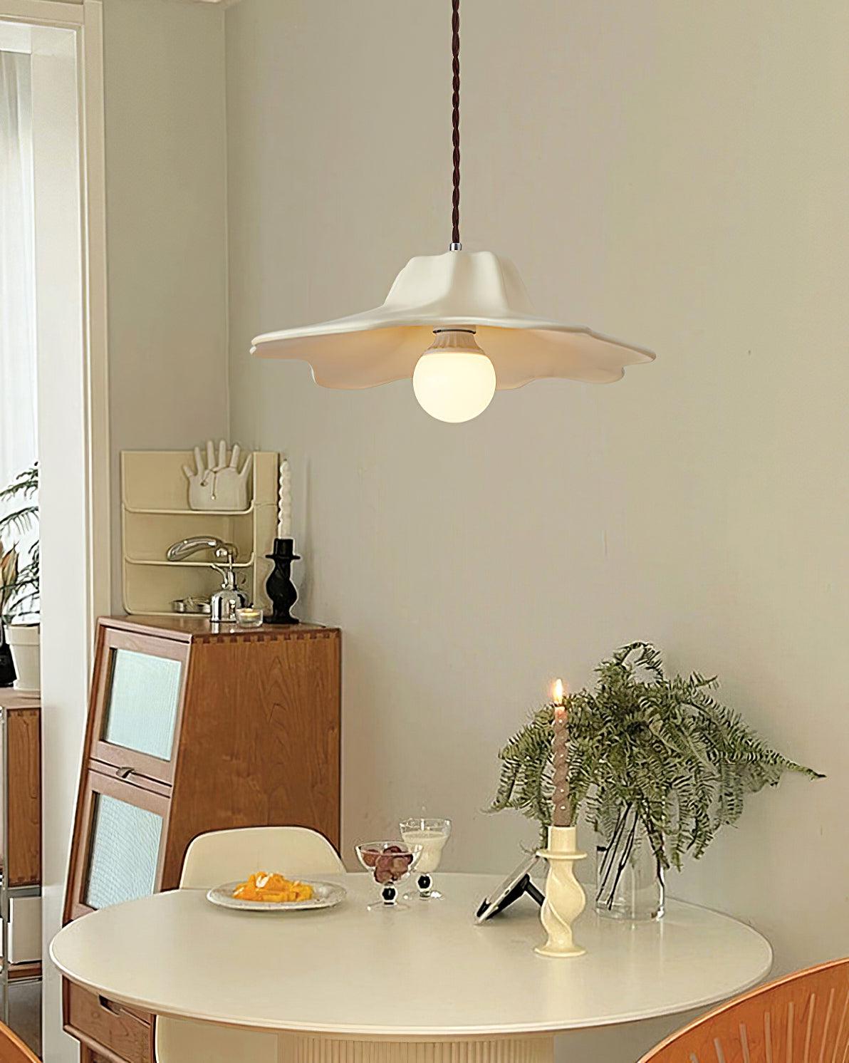 Nyrosis Lampe suspendue confortable en résine