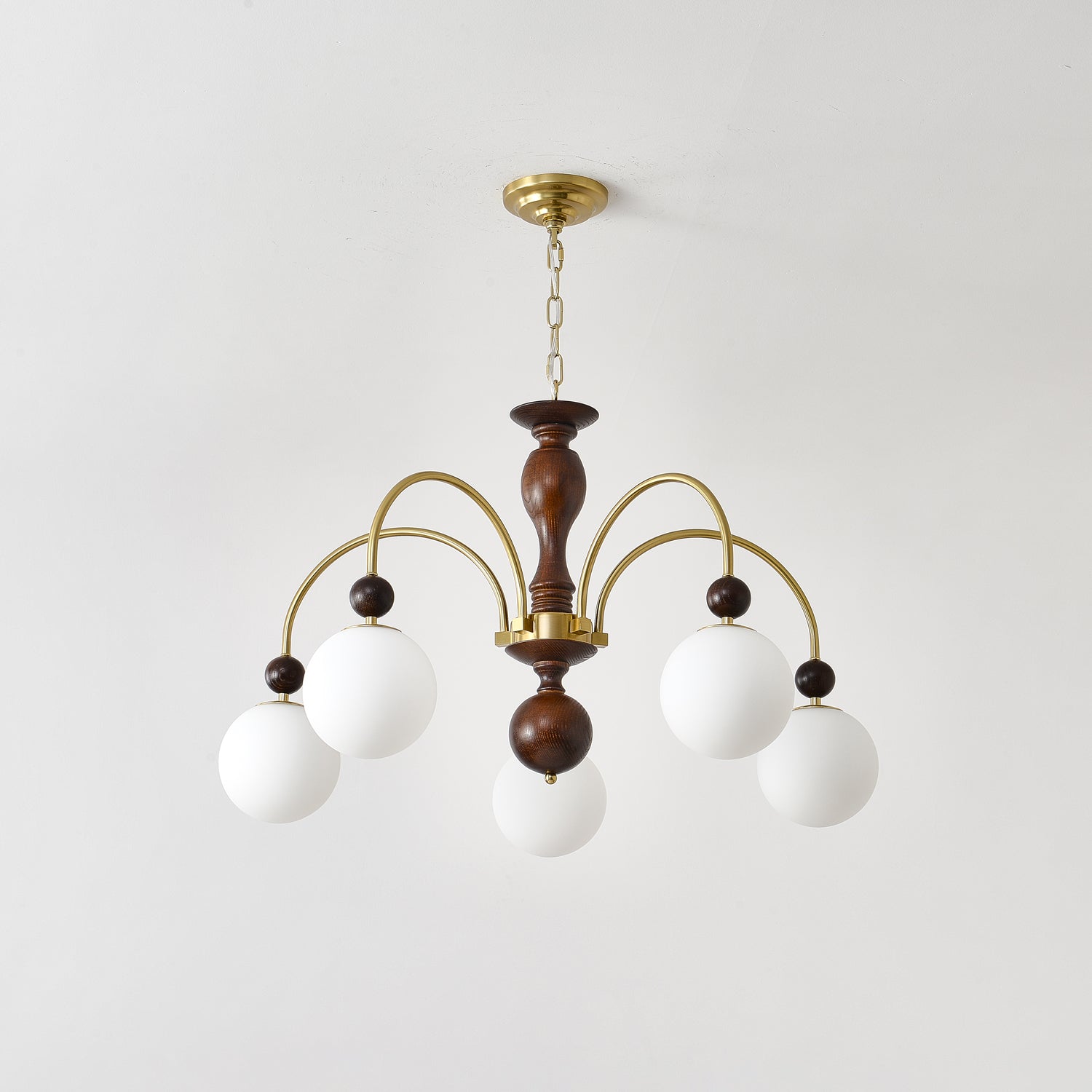 Lustra Suspension Lampe Globe en Noyer et Laiton Vintage