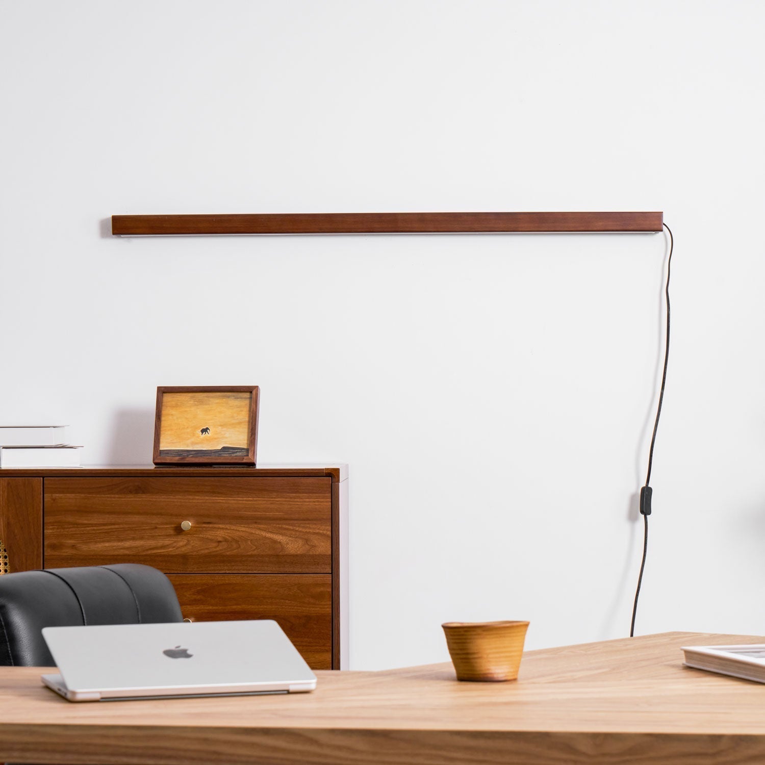 Lustra Wall Lamp Linear Wood Plug In