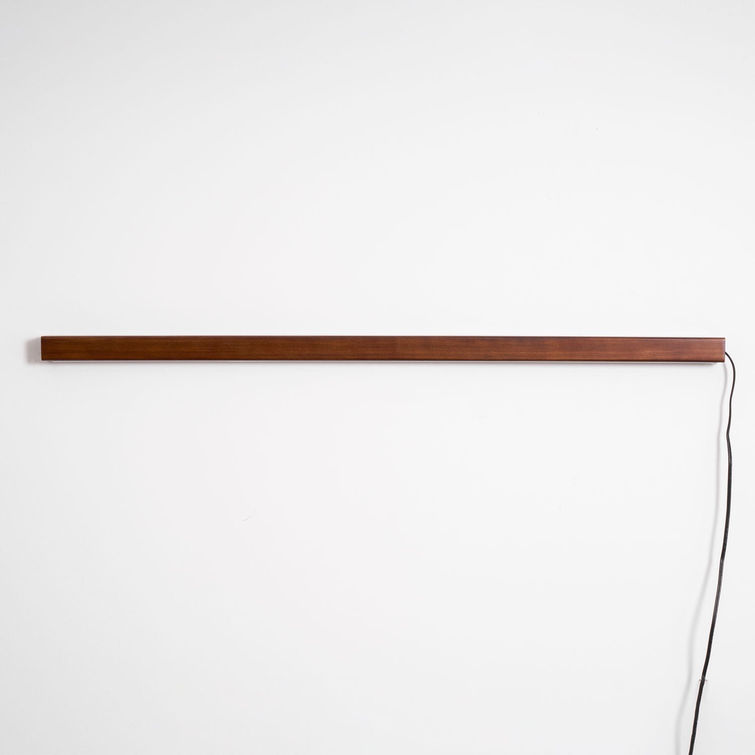 Lustra Wall Lamp Linear Wood Plug In