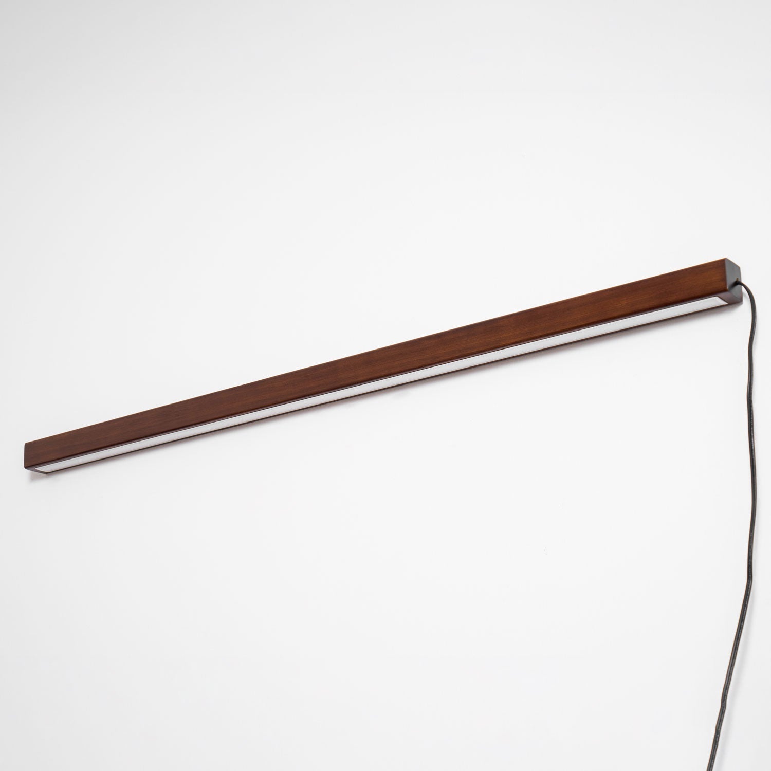 Lustra Wall Lamp Linear Wood Plug In