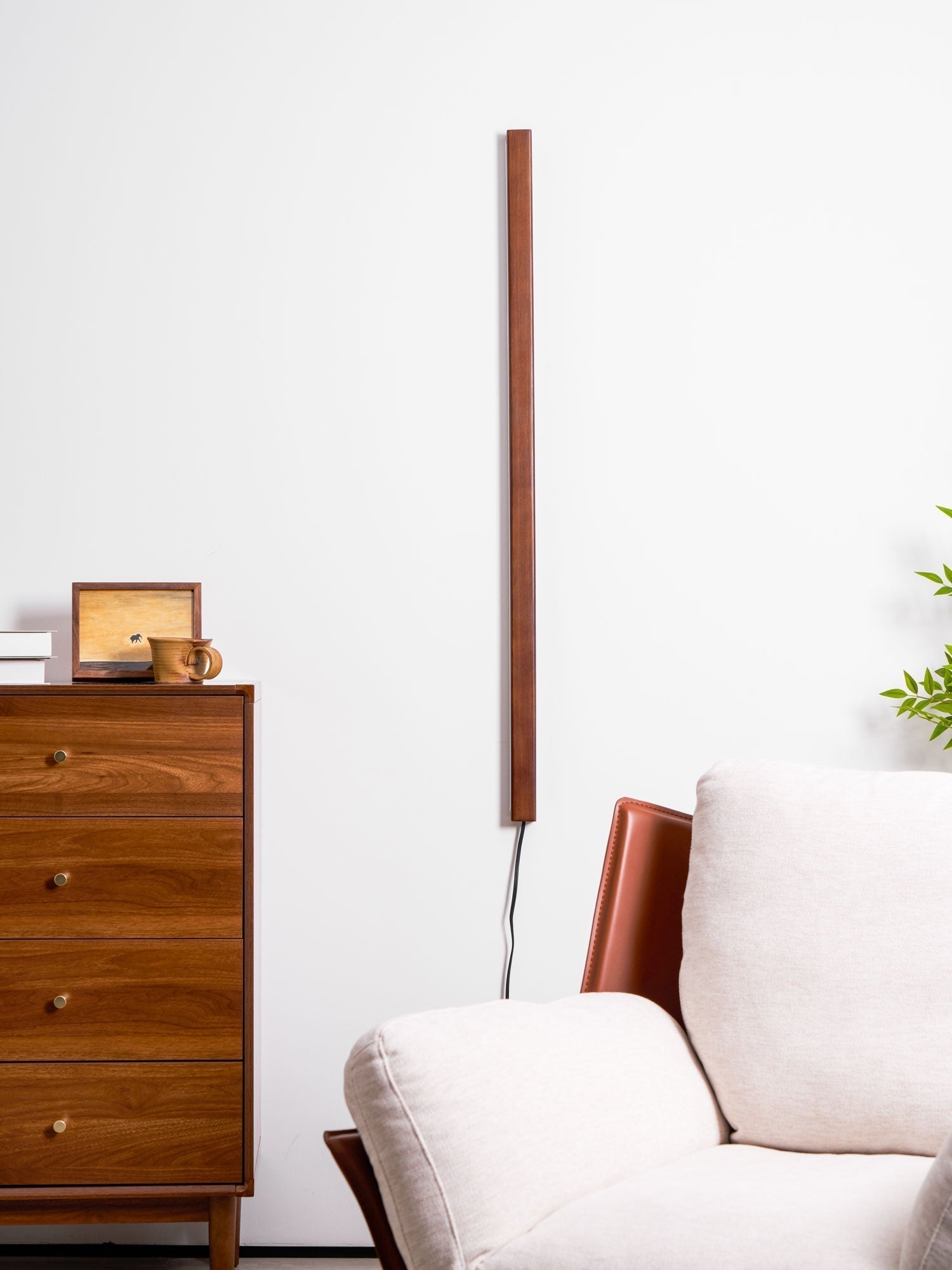 Lustra Wall Lamp Linear Wood Plug In