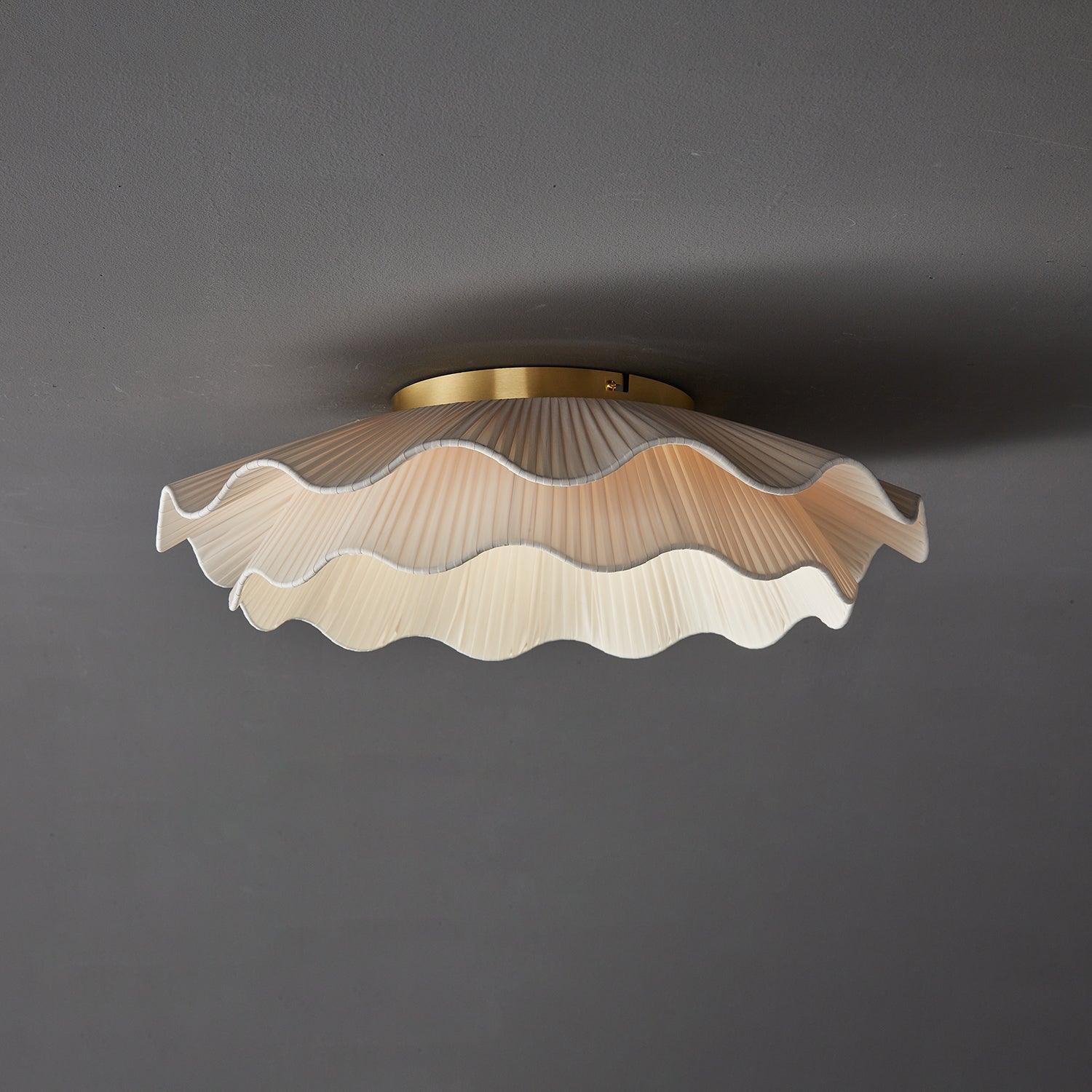 Mylirira Plafonnier en Laiton Tissu Vague Élégance Premium
