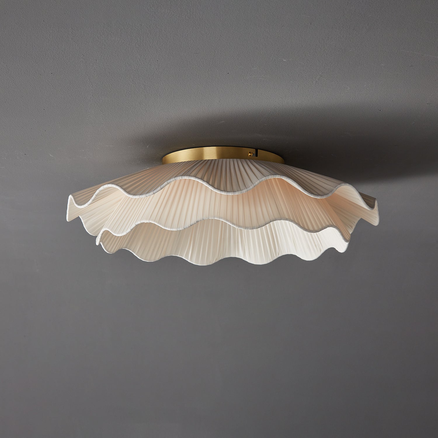Mylirira Plafonnier en Laiton Tissu Vague Élégance Premium