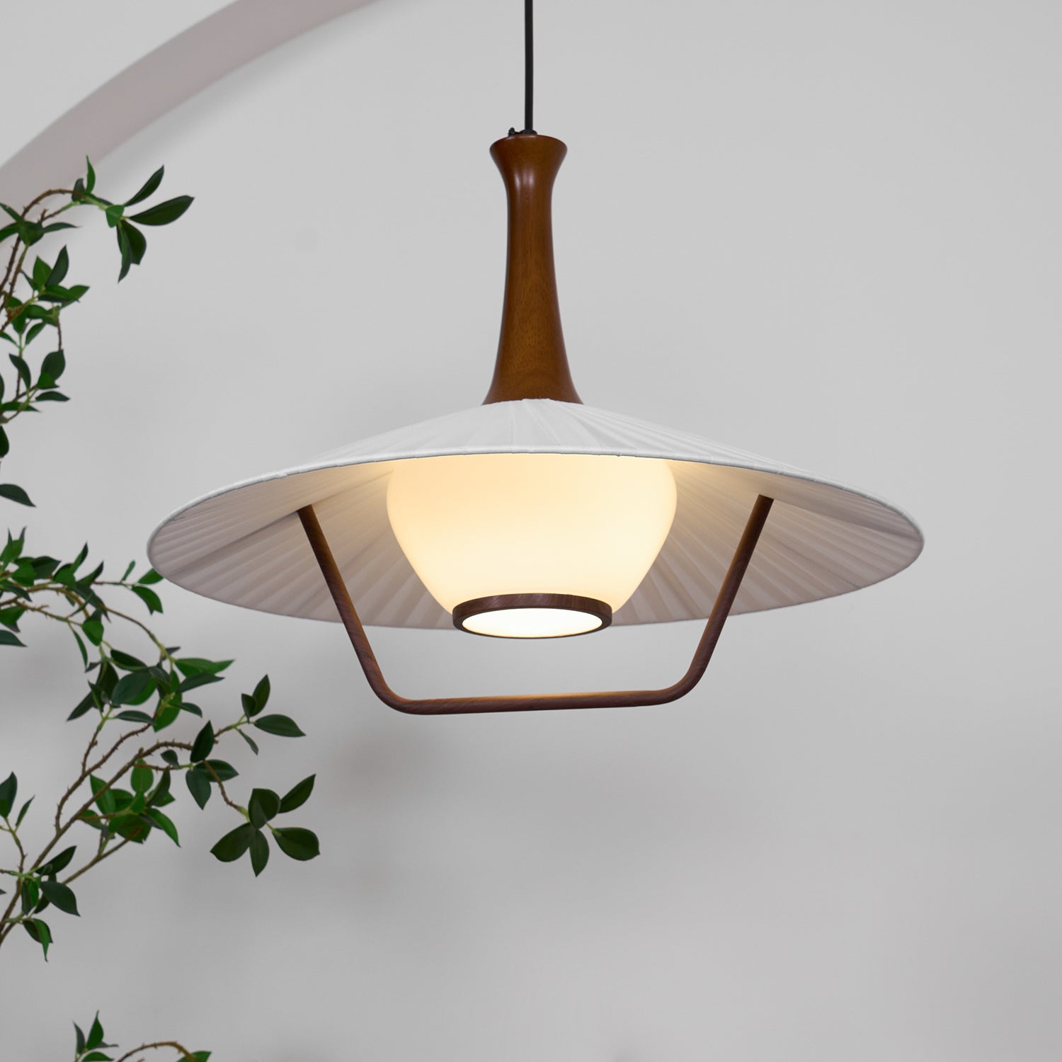 Vionne Suspension en bois et blanc style milieu du siècle