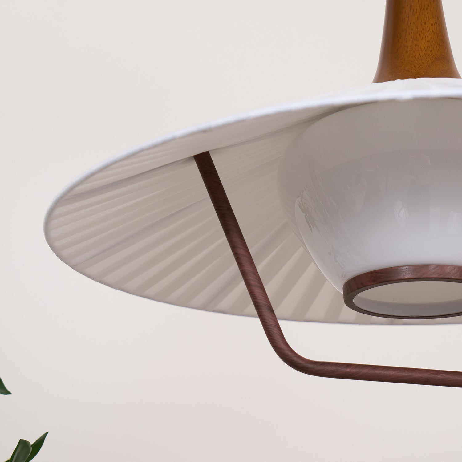 Vionne Suspension en bois et blanc style milieu du siècle