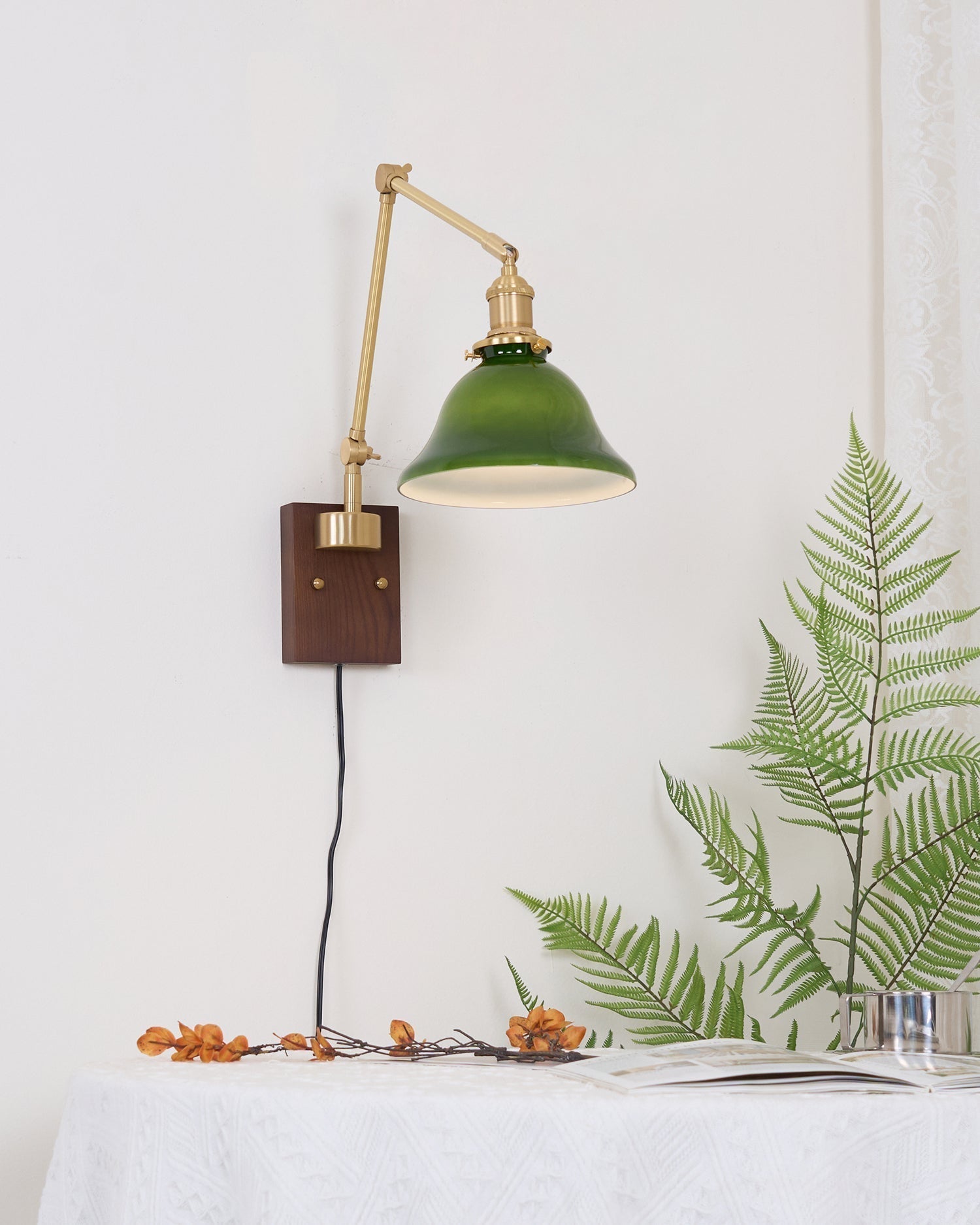 Vionde Applique murale réglable en laiton et verre vert