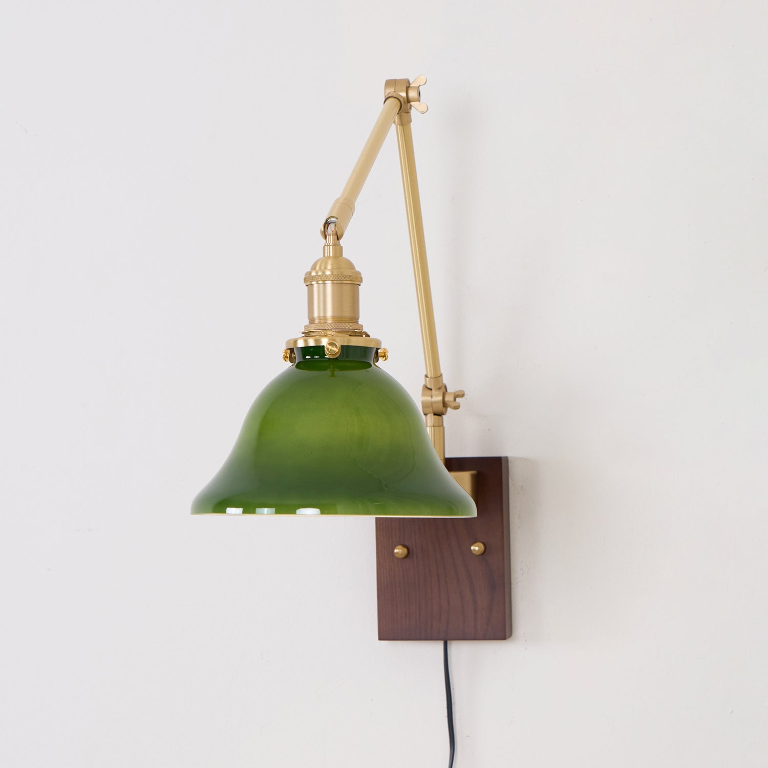 Vionde Applique murale réglable en laiton et verre vert