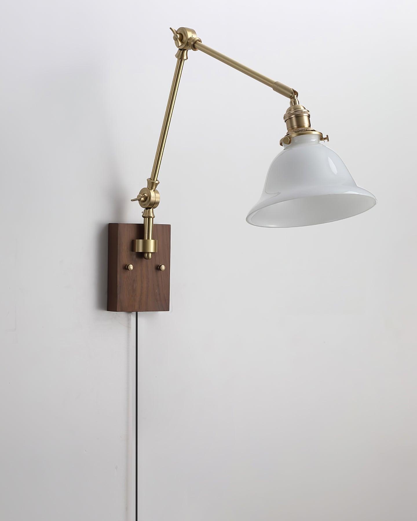 Vionde Applique murale réglable en laiton et verre vert