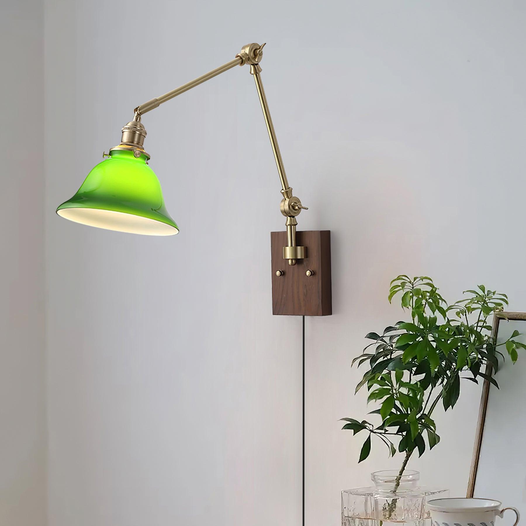Vionde Applique murale réglable en laiton et verre vert