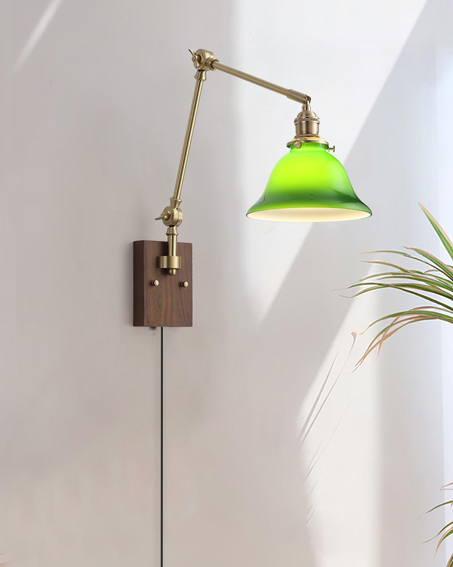 Vionde Applique murale réglable en laiton et verre vert