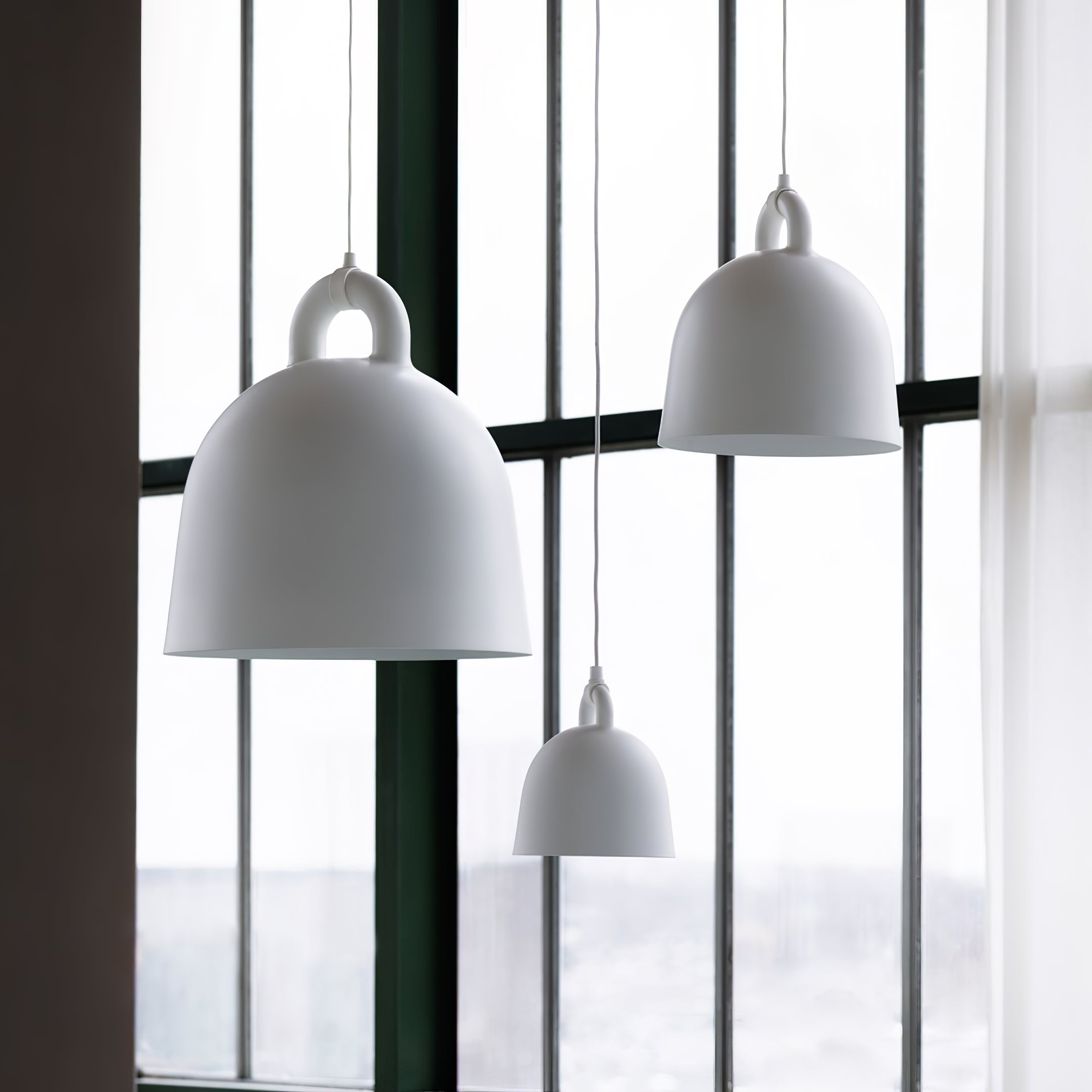 Astria Suspension Minimaliste en Résine