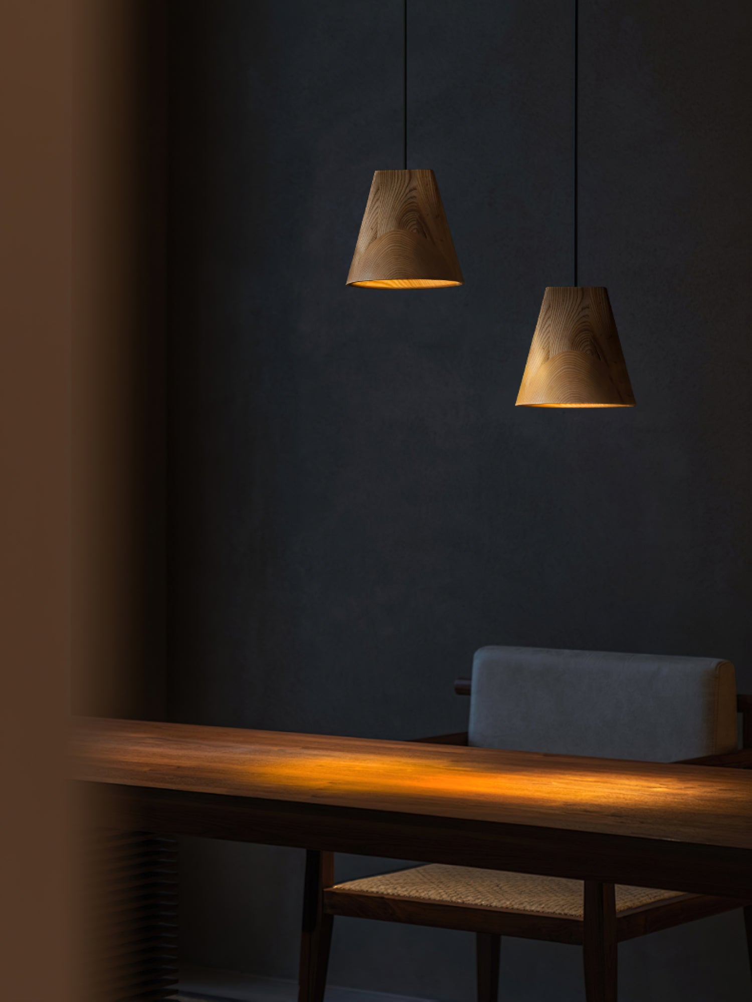 Ivarara Suspension Bois Asymétrique