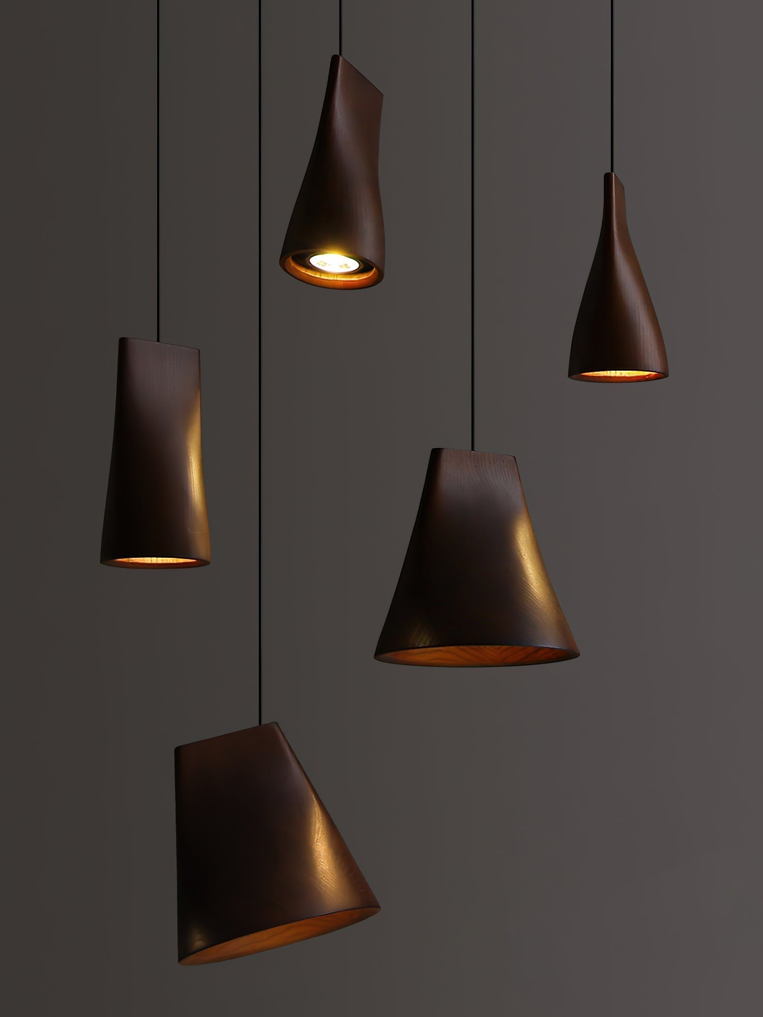 Ivarara Suspension Bois Asymétrique