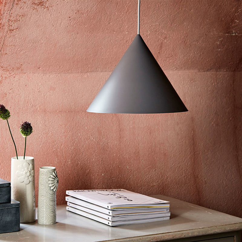 Caeluvyu Moderne Minimaliste Sombre Métal Suspension