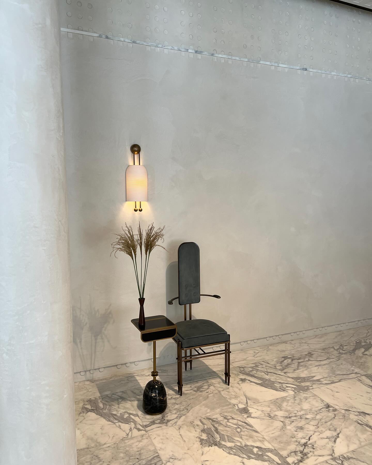 Lustra Applique Murale en Verre Opale Barres Dorées