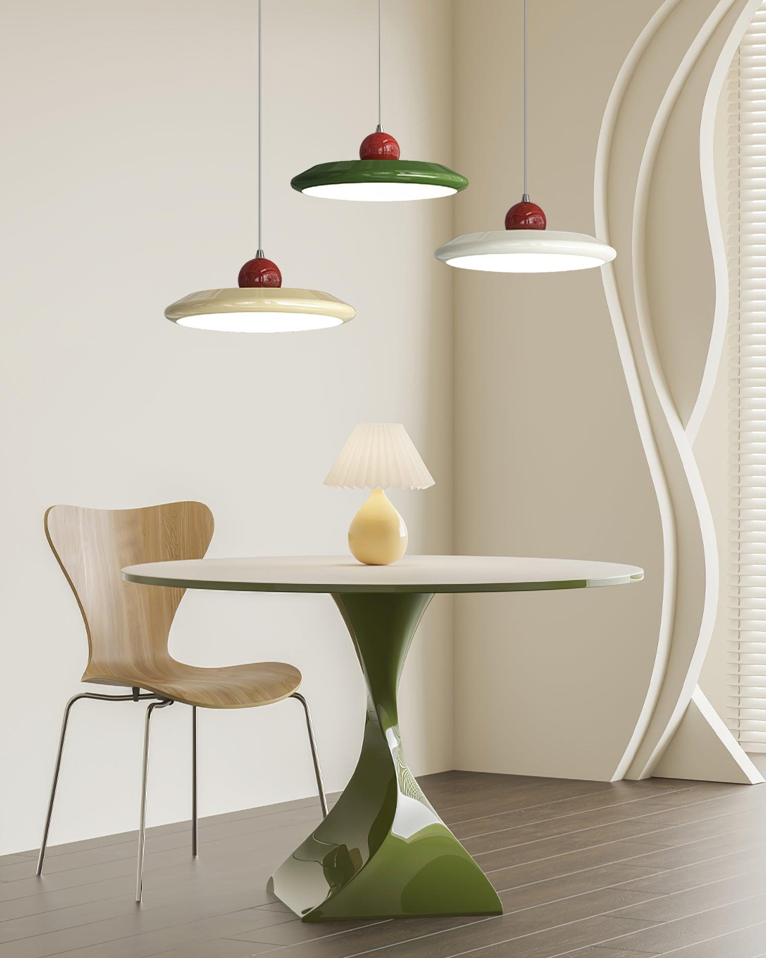 Lustra Suspension Disque Acrylique Blanc Bord Vert Rouge Audacieux