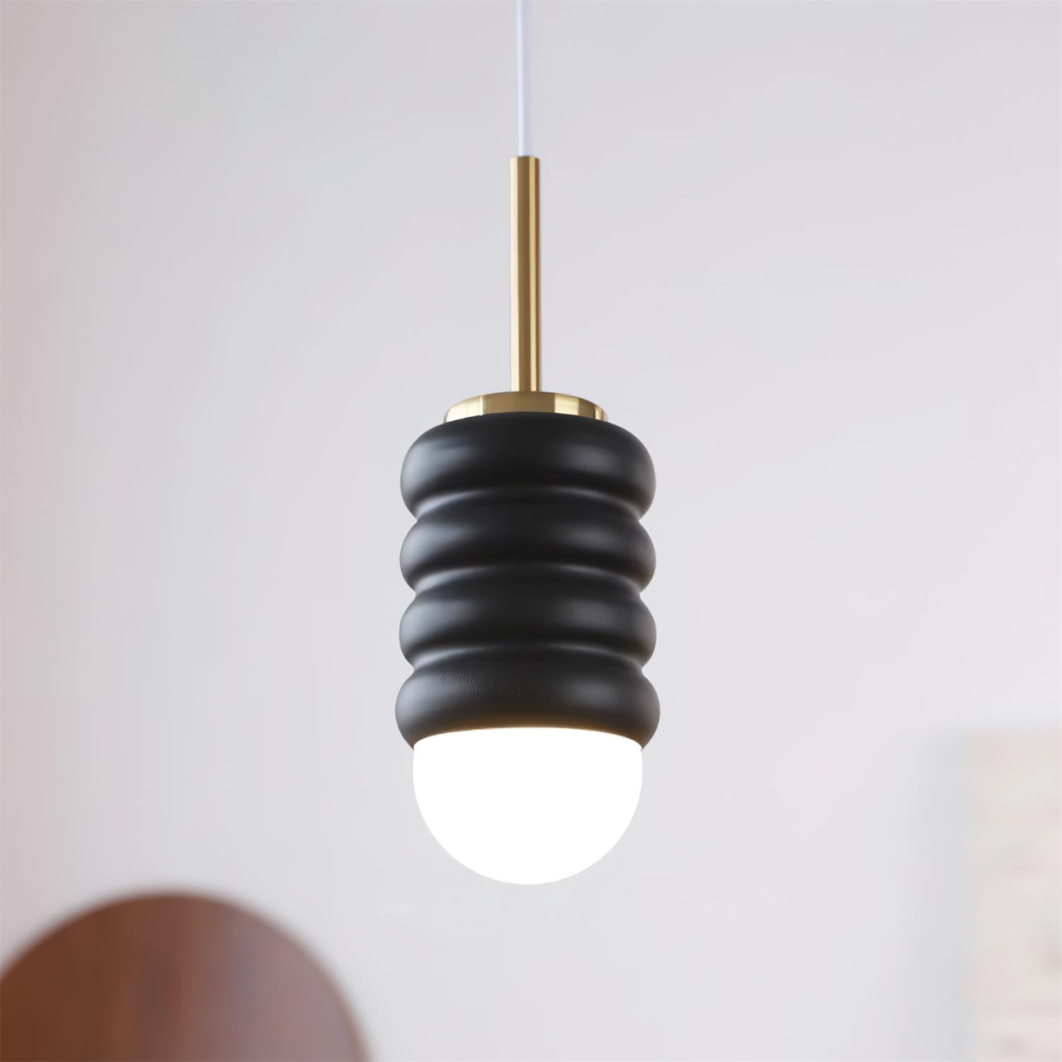 Virelli Suspension Abat-jour Céramique Striée Laiton Chaleureux Midcentury
