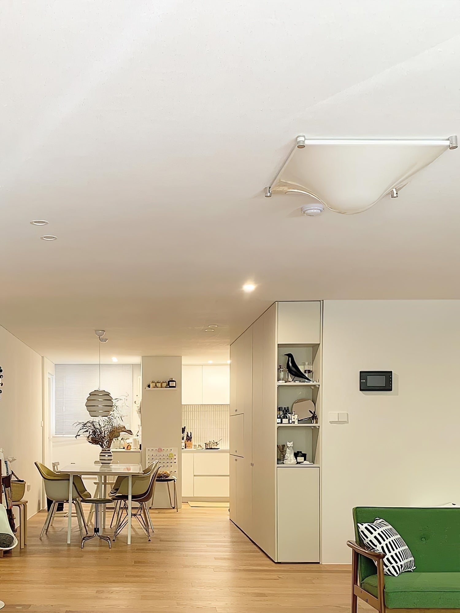 Bolla Lustre Plafonnier Blanc Doux Courbes Élégant