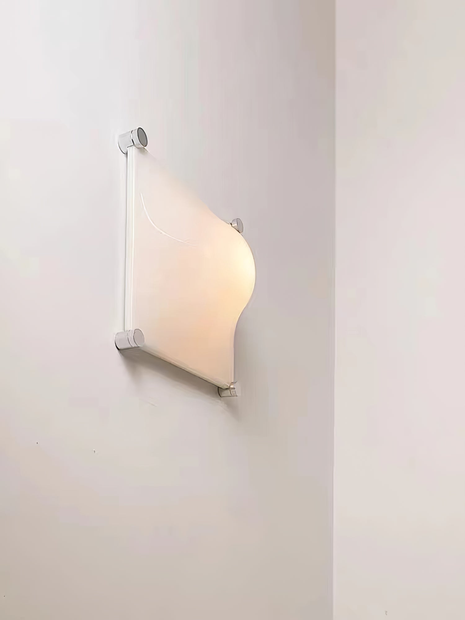 Bolla Plafonnier Courbe Triangle Abat-jour Minimaliste