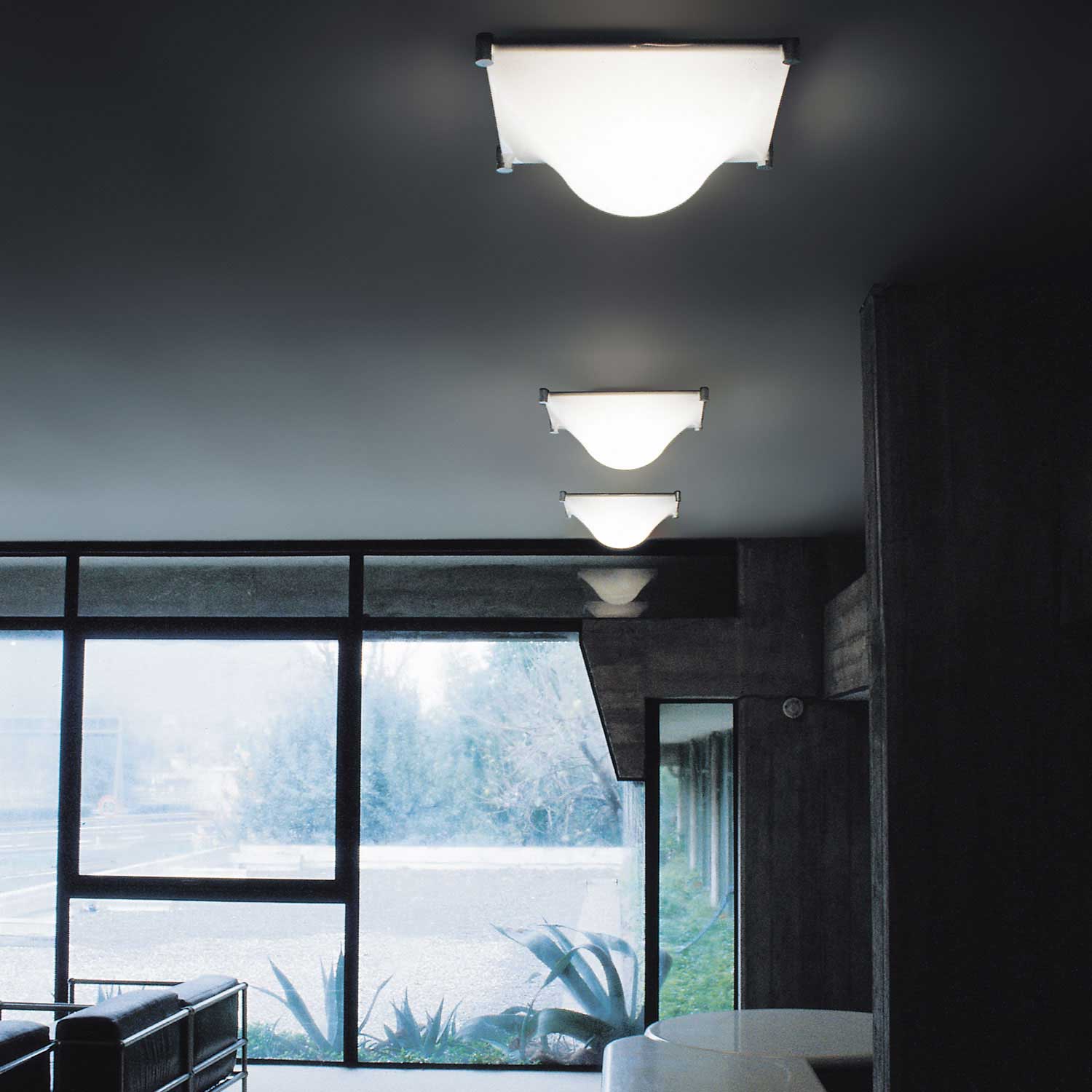 Bolla Lustre Plafonnier Blanc Doux Courbes Élégant