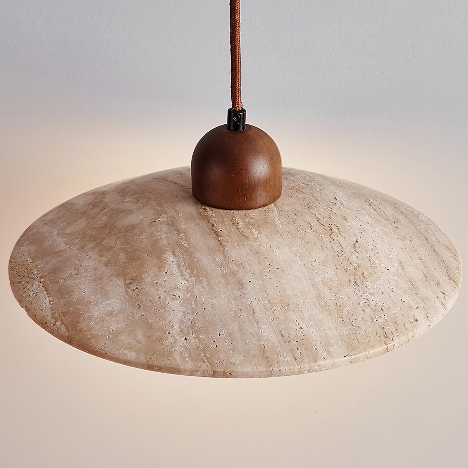 Ritta Suspension Minimaliste en Travertin