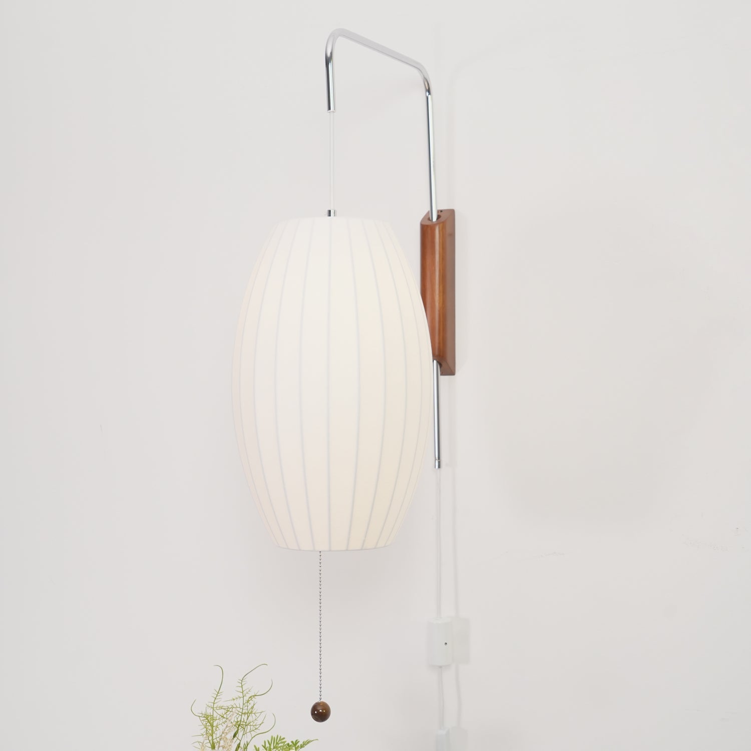 Lustra Wall Sconce Walnut Ball